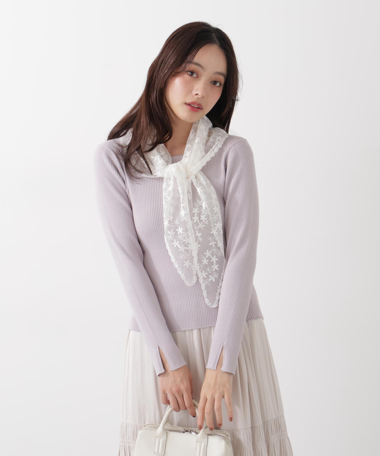 《EDIT COLOGNE》レーススカーフ付きリブニット【ホワイト×ブラックボーダー:official site・ZOZO・一部店舗限定】