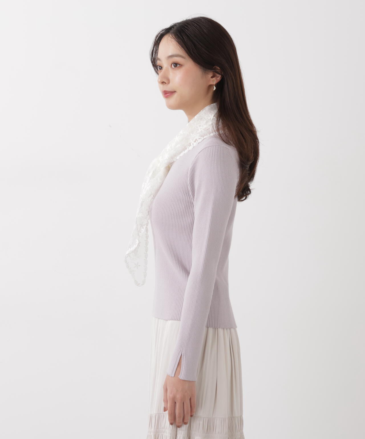 《EDIT COLOGNE》レーススカーフ付きリブニット【ホワイト×ブラックボーダー:official site・ZOZO・一部店舗限定】