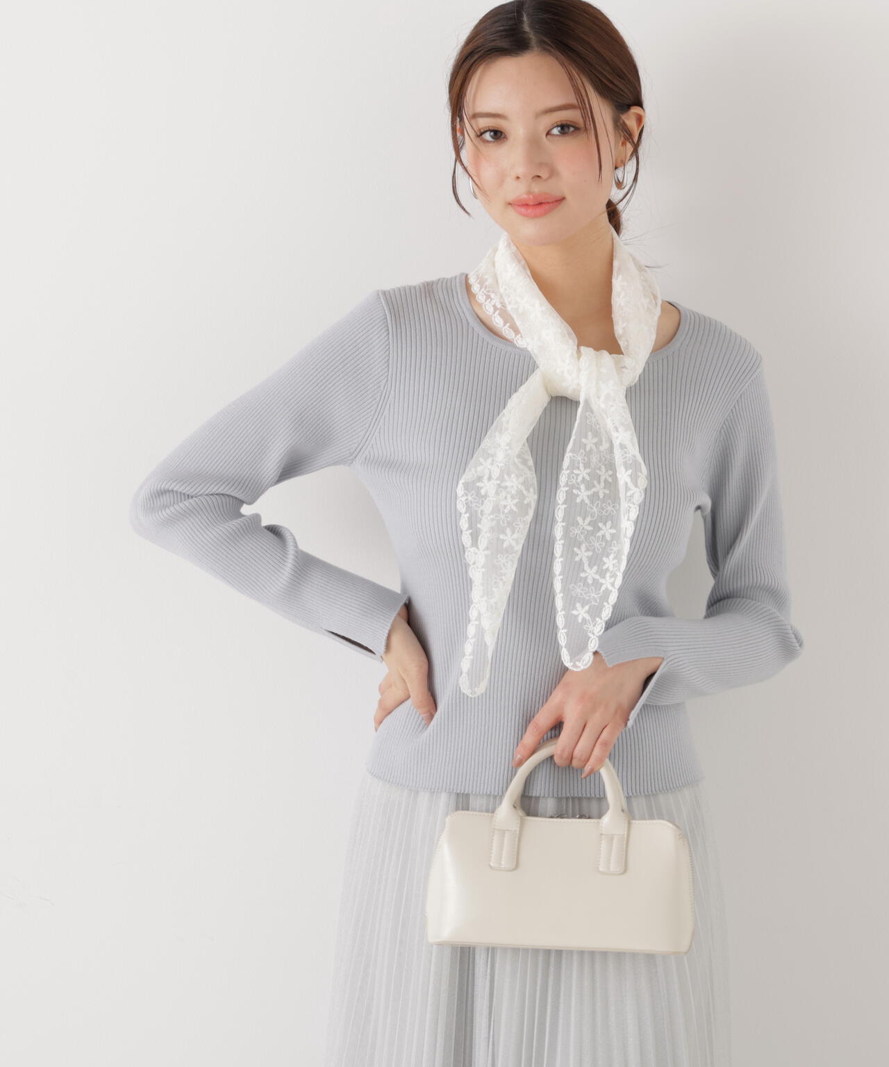 《EDIT COLOGNE》レーススカーフ付きリブニット【ホワイト×ブラックボーダー:official site・ZOZO・一部店舗限定】