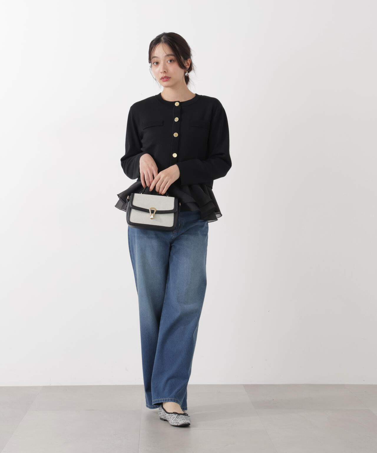 〈a/mie〉シルク混ニットカーディガン