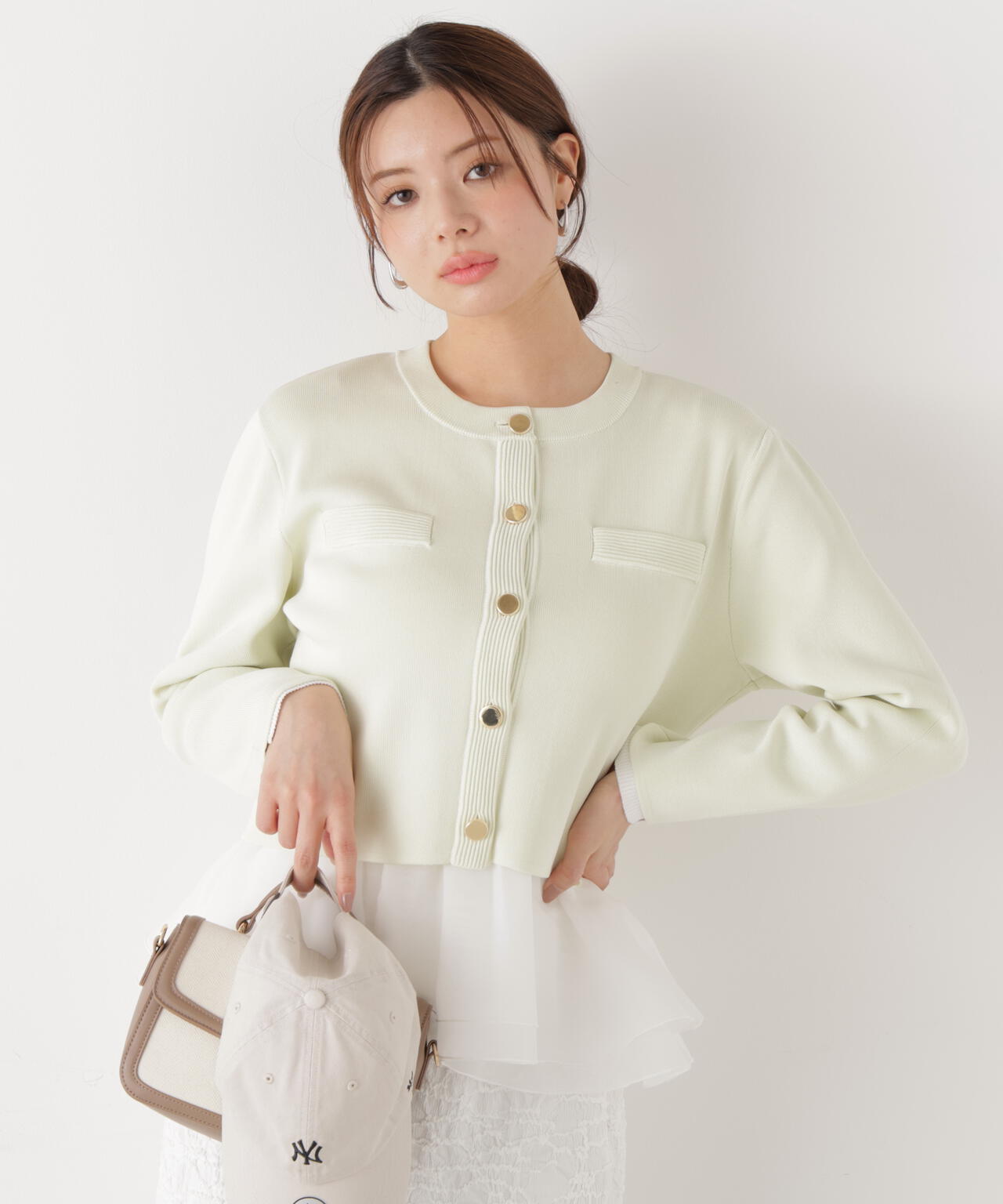 〈a/mie〉シルク混ニットカーディガン