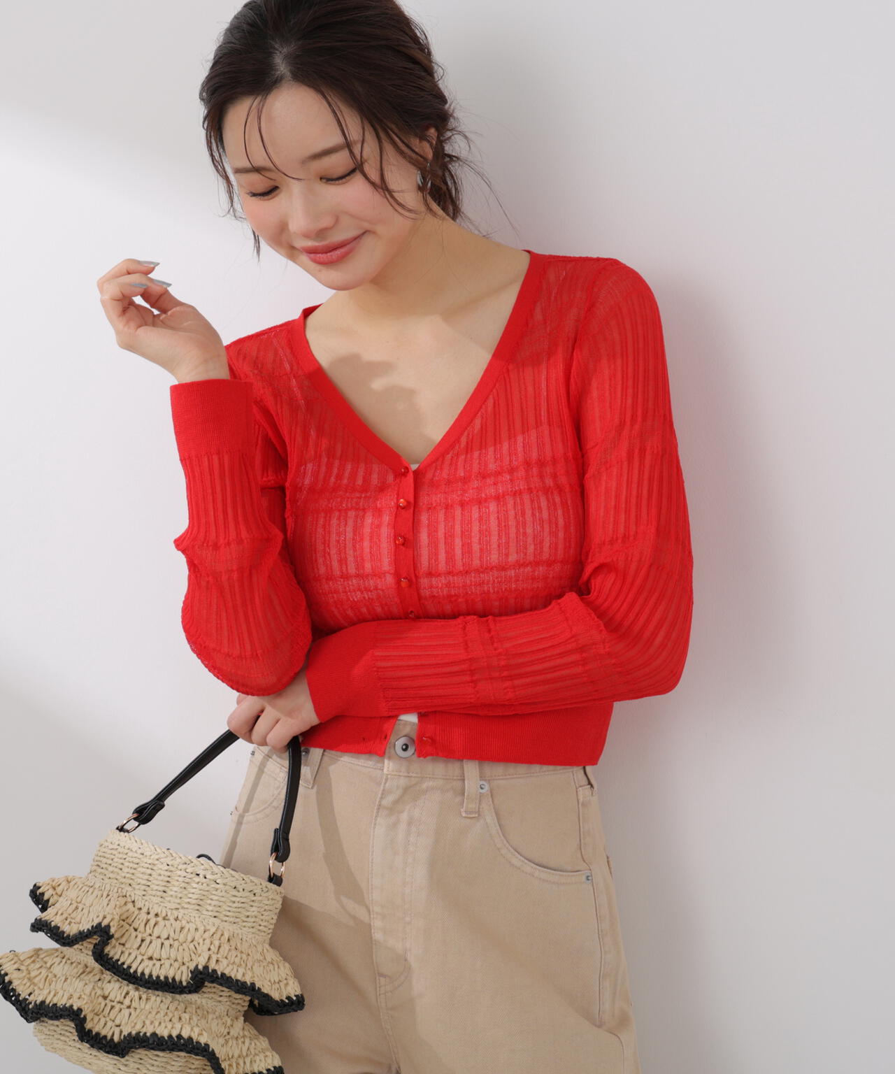 <加藤栞さん着用>〈a/mie〉変わり織透かし編みカーディガン