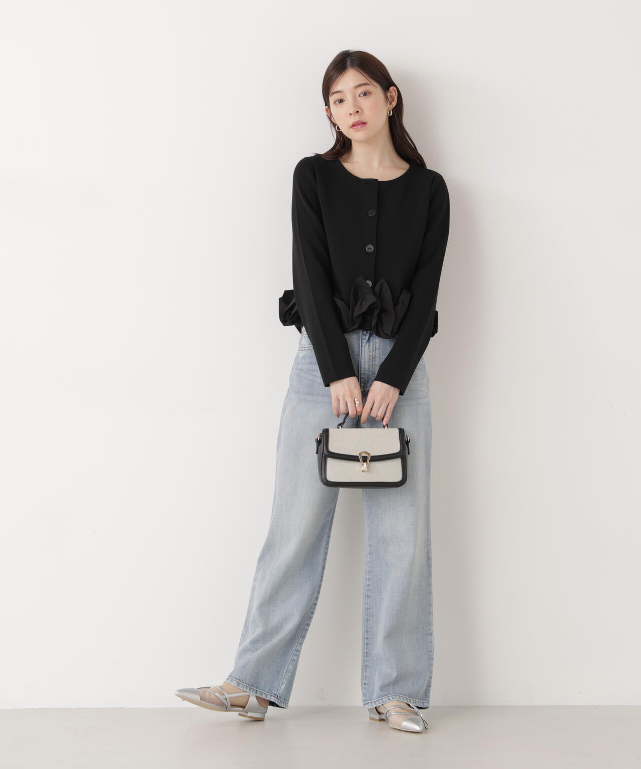 〈a/mie〉ホイップペプラムニット