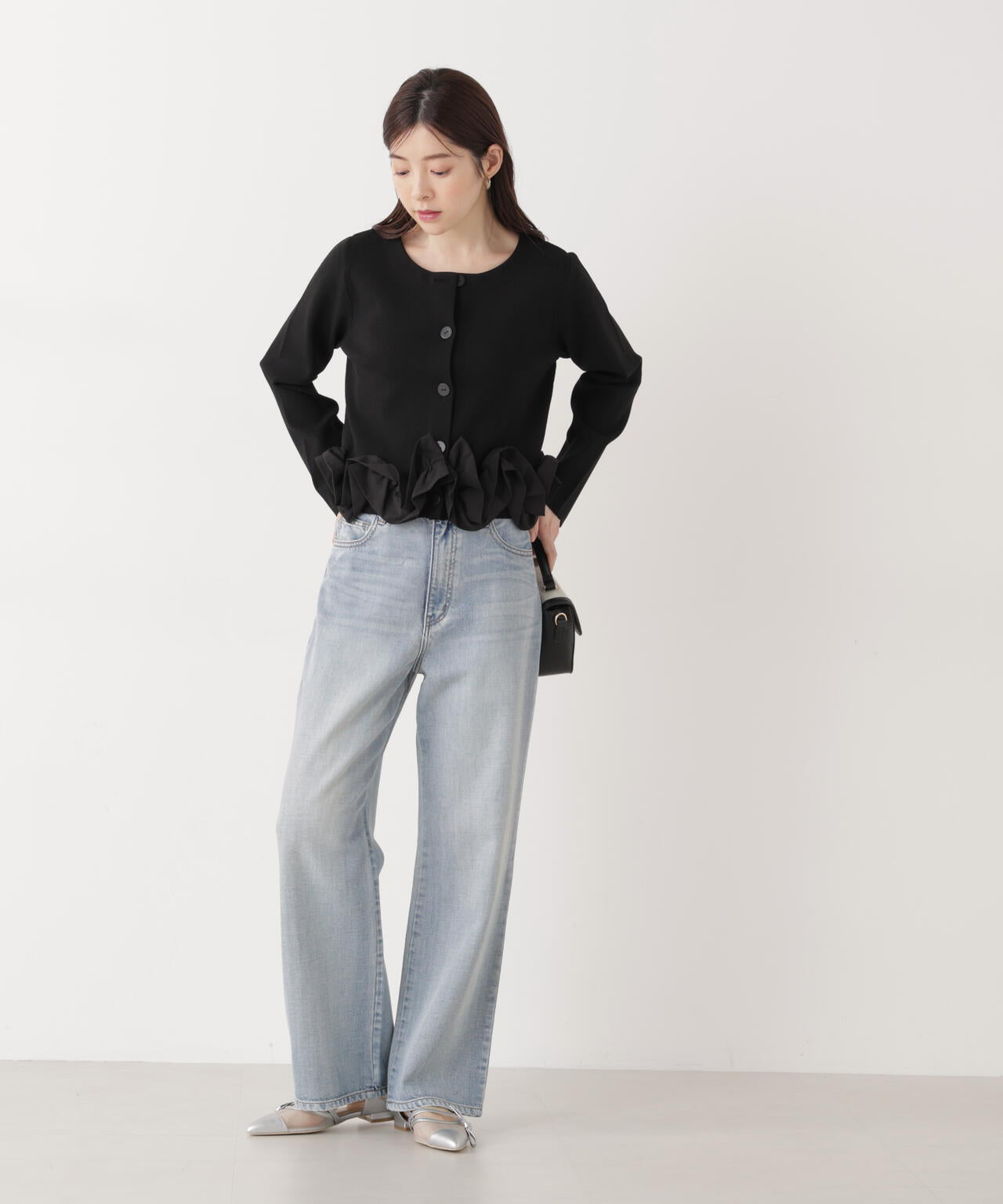 〈a/mie〉ホイップペプラムニット