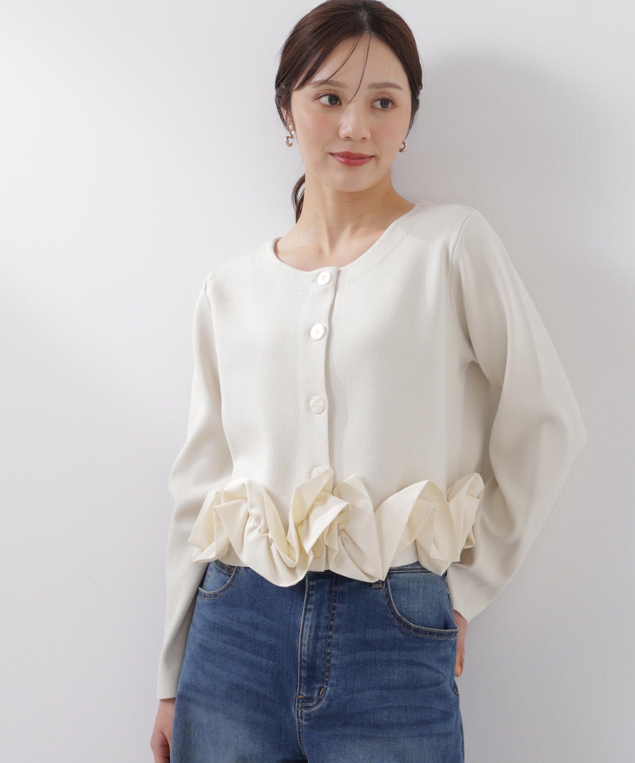 〈a/mie〉ホイップペプラムニット