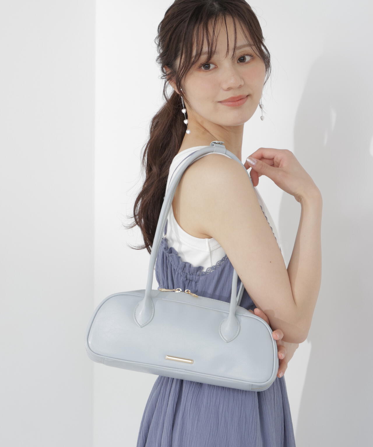 <中川紅葉さん着用>ロングショルダーバッグ