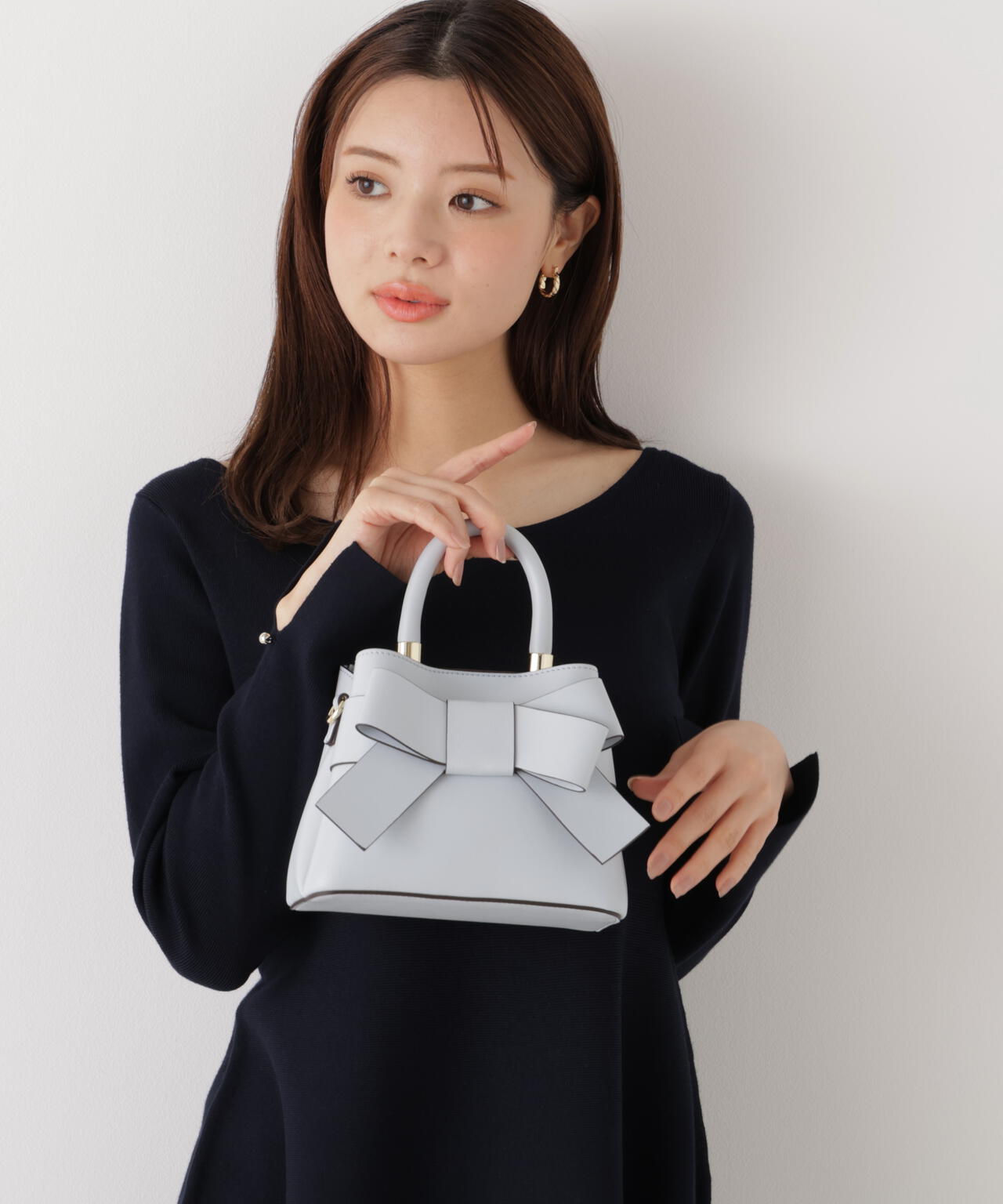 フロントリボンバッグミニ【ブラック・アイボリー:official site・ZOZOTOWN・一部店舗限定】