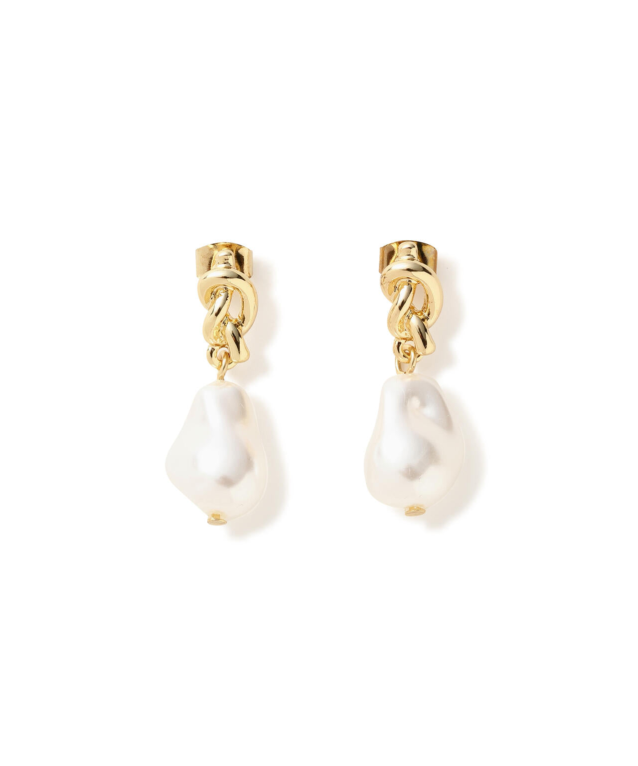 【6/5~6/7 オンライン限定2buy10%OFF対象】ノットパールピアス