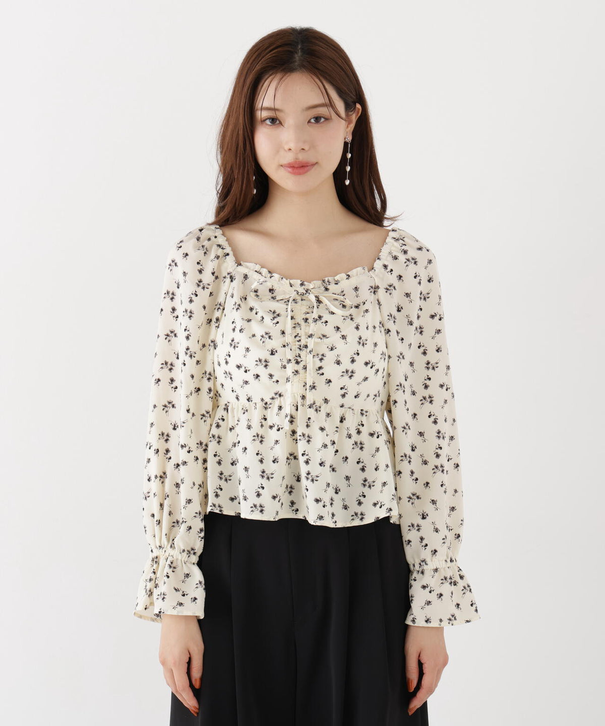 165cm 着用サイズ:FR