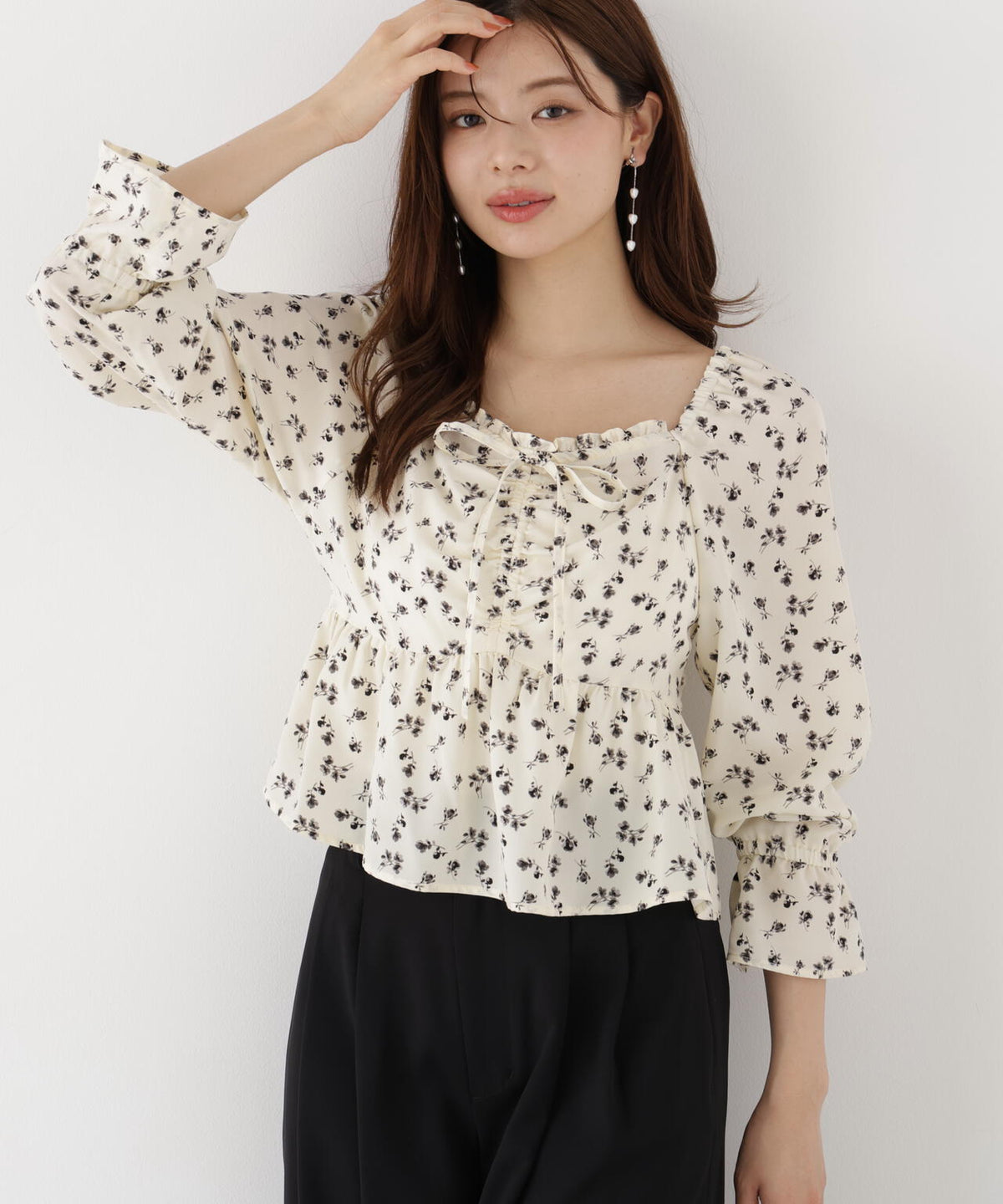 165cm 着用サイズ:FR