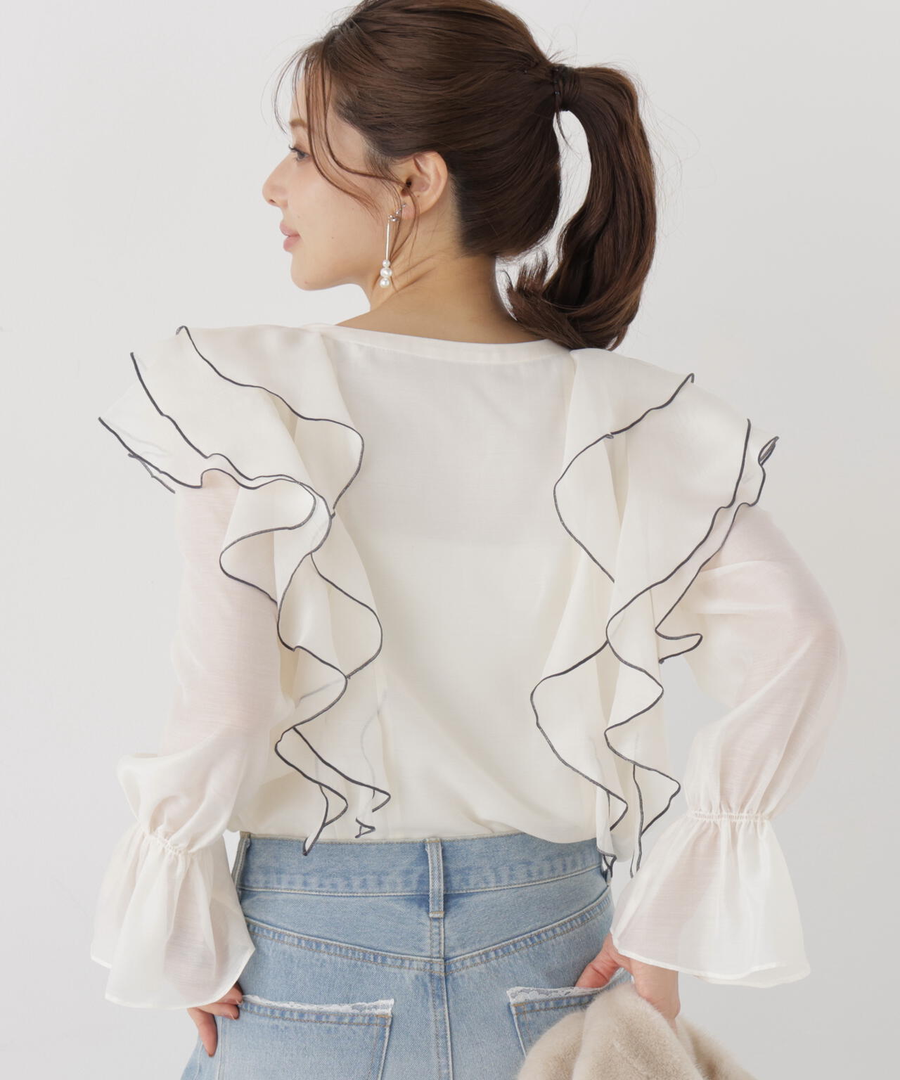 165cm 着用サイズ:FR