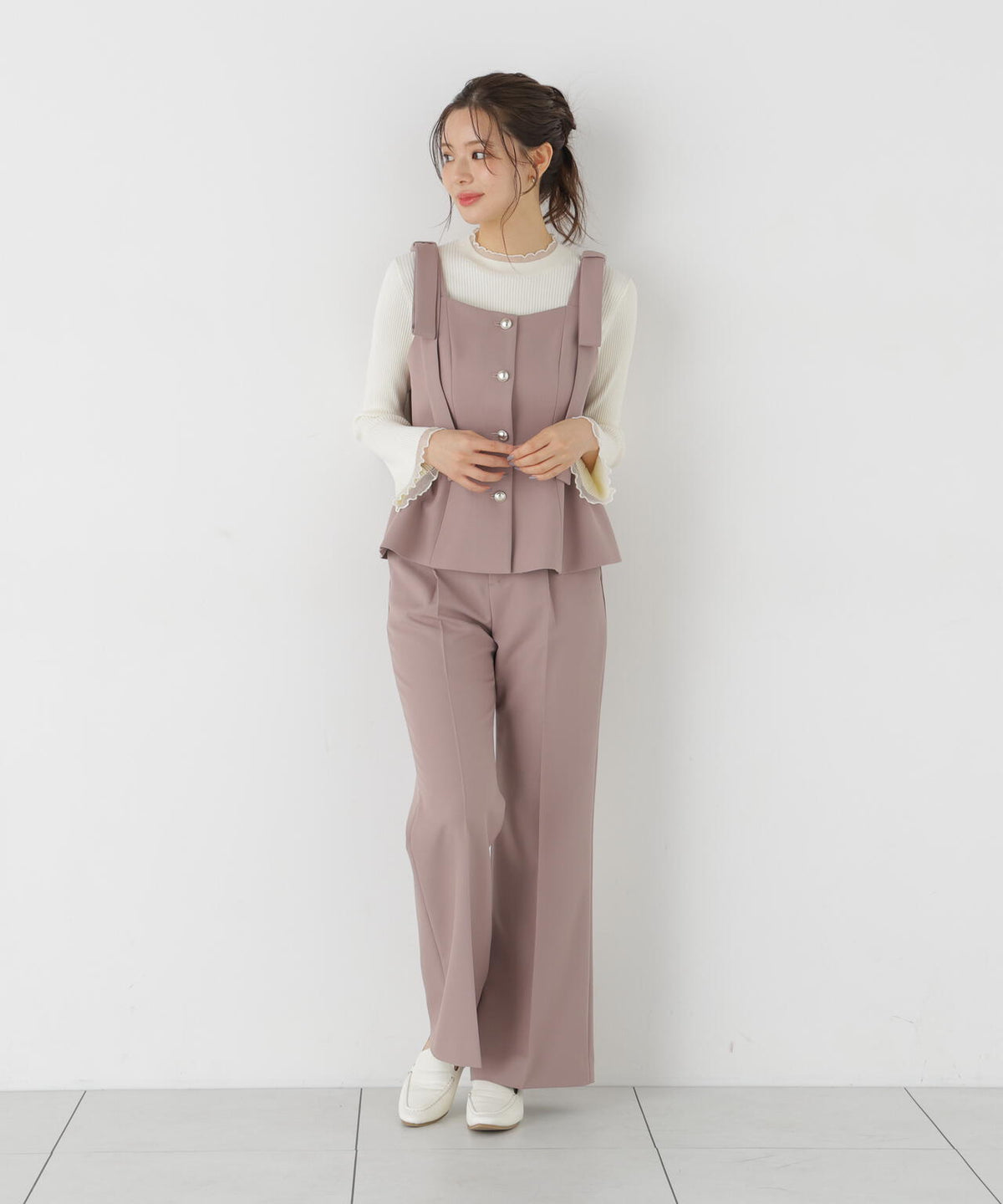 <加藤栞さん着用>レディーフレアパンツ