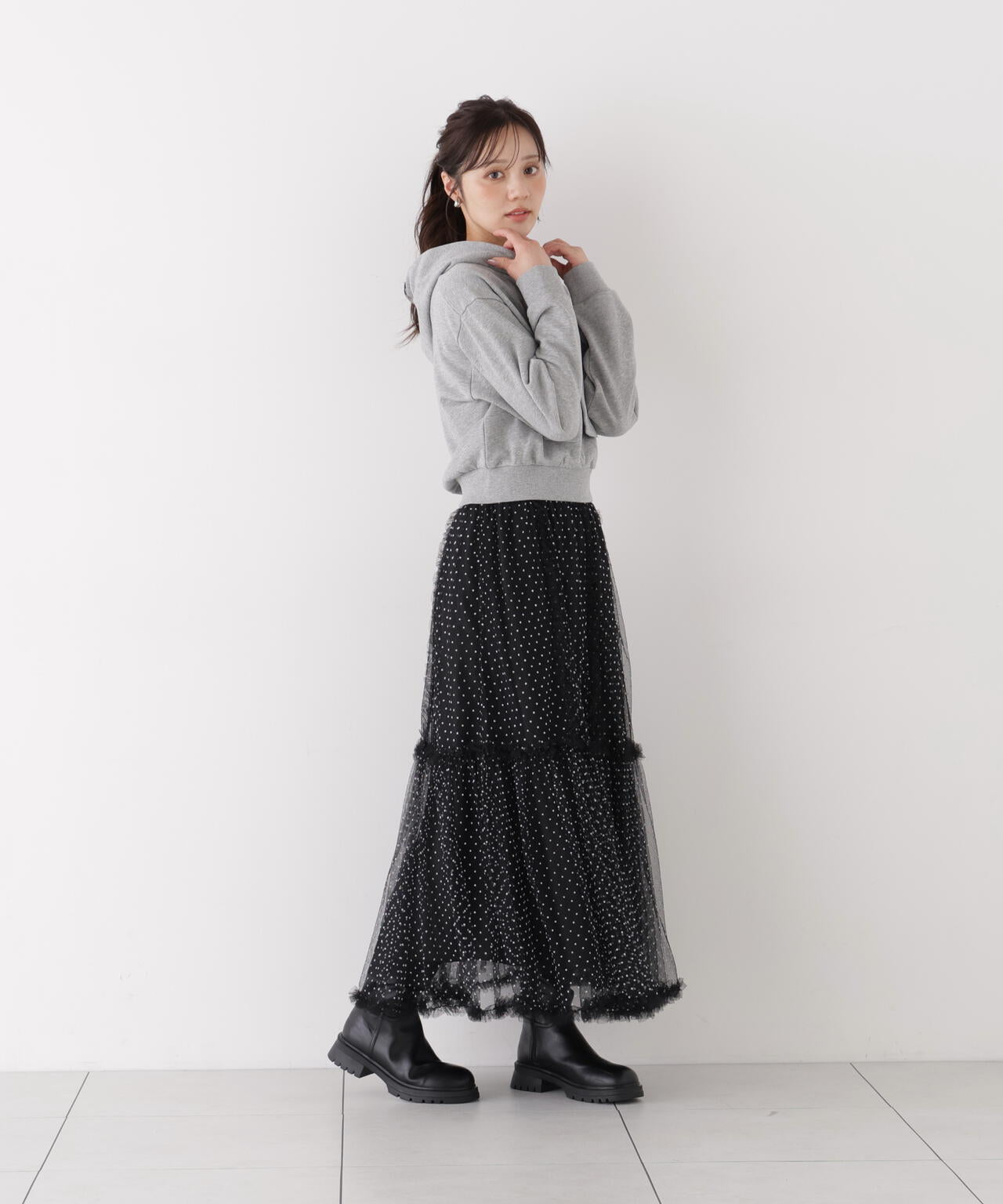 166cm B:78 W:56 H:83 S:24.5cm 着用サイズ:FR