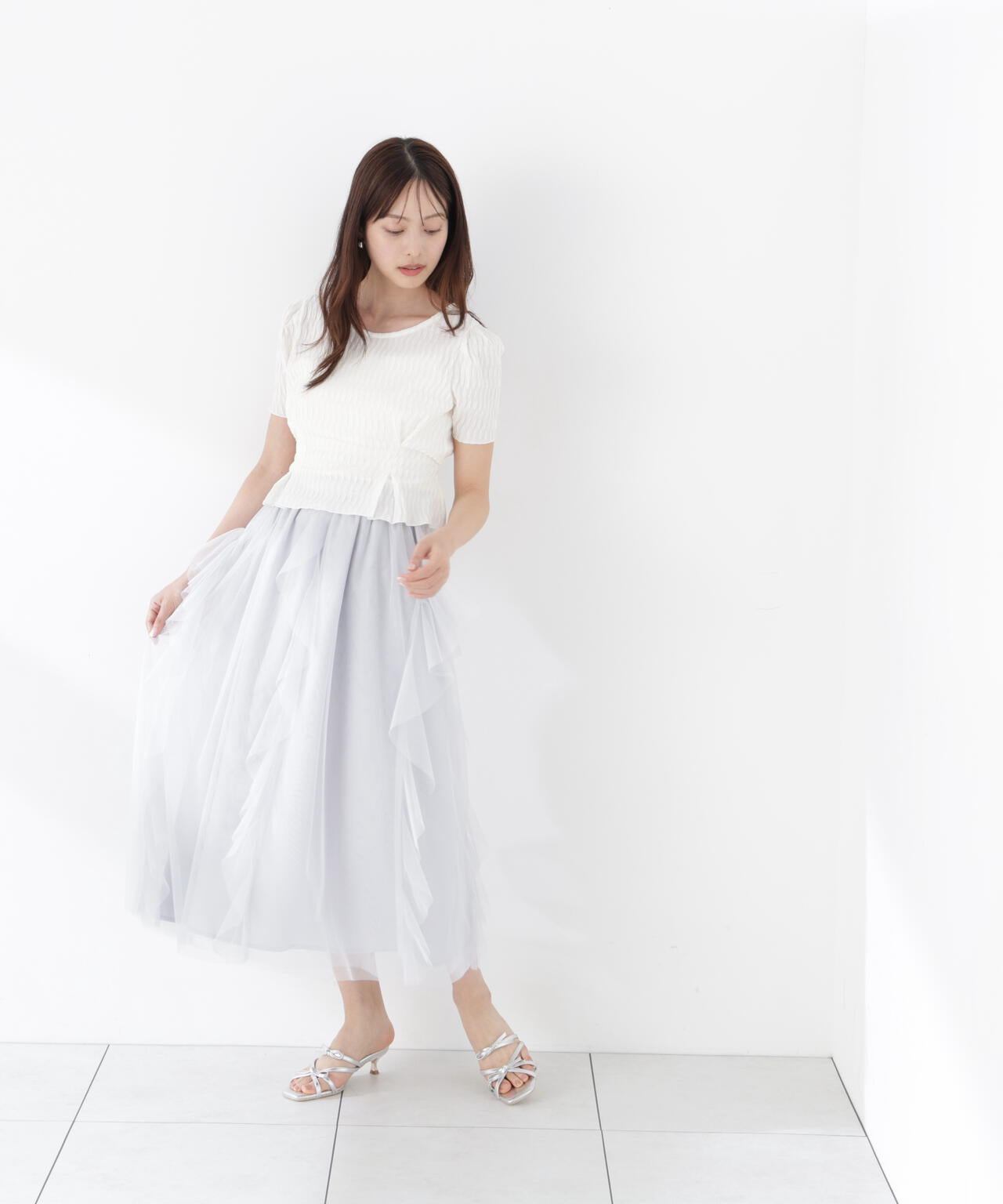 165cm B:82 W:59 H:86 S:25cm 着用サイズ:FR