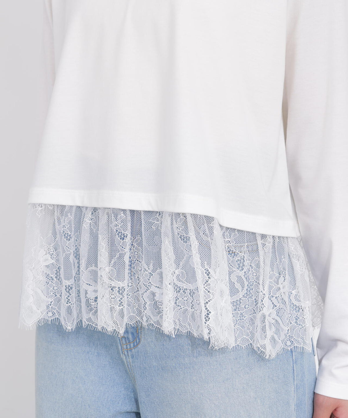 <a/mie>レースヘム長袖Tシャツ