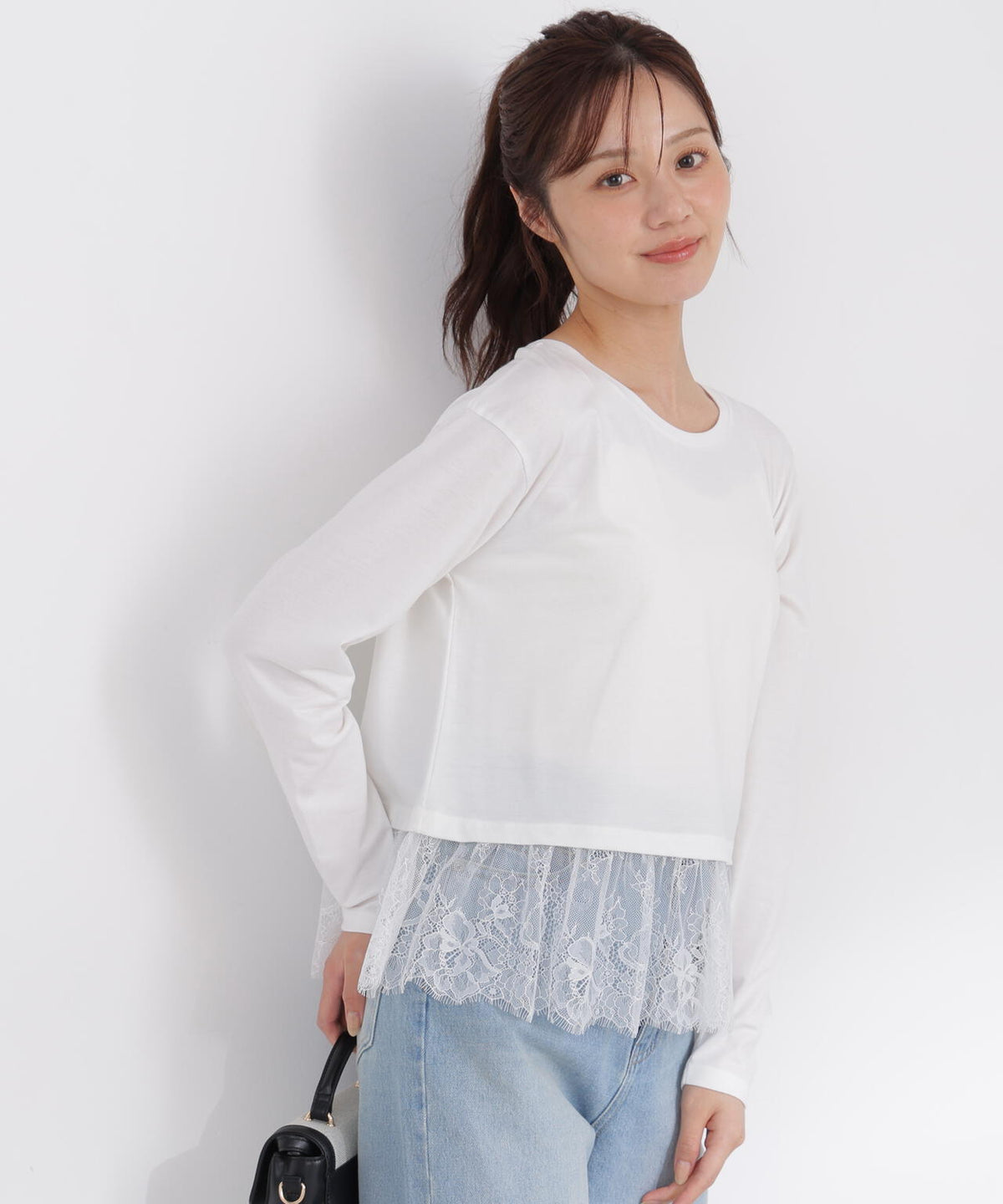 <a/mie>レースヘム長袖Tシャツ
