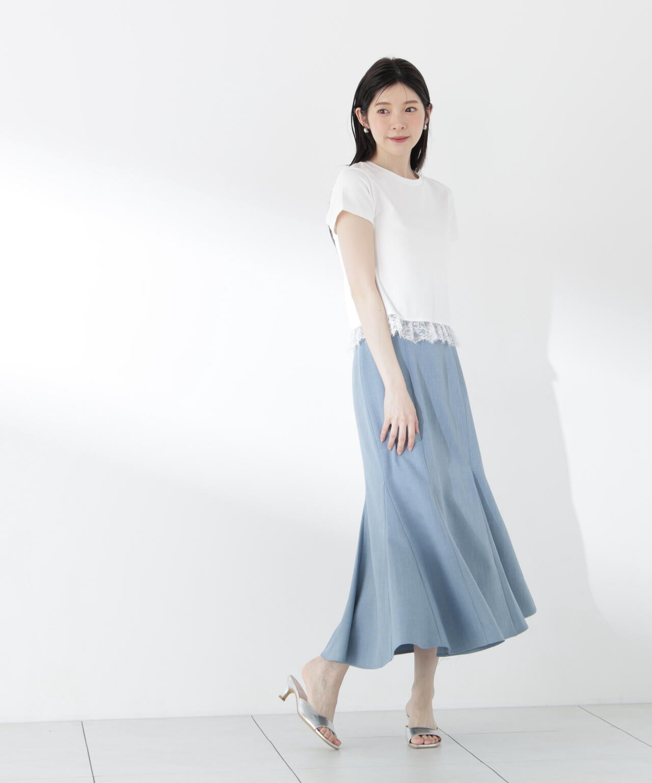 <青島心さん着用>〈a/mie〉レースヘムTシャツ