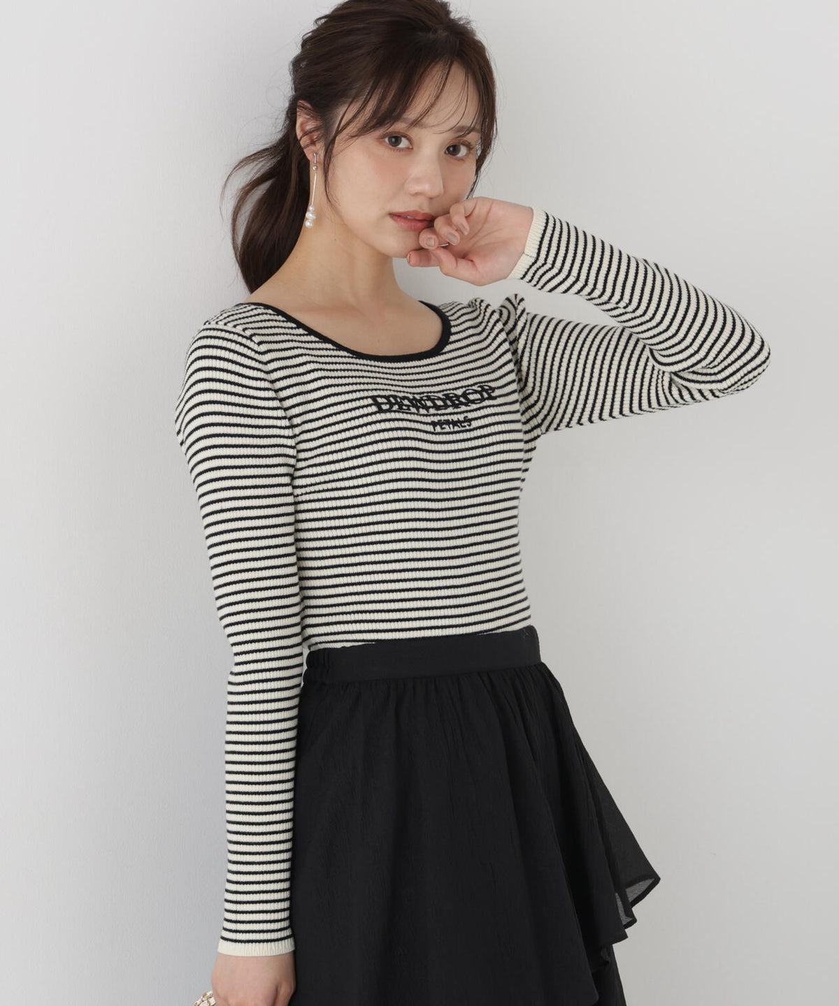 166cm B:78 W:56 H:83 S:24.5cm 着用サイズ:FR