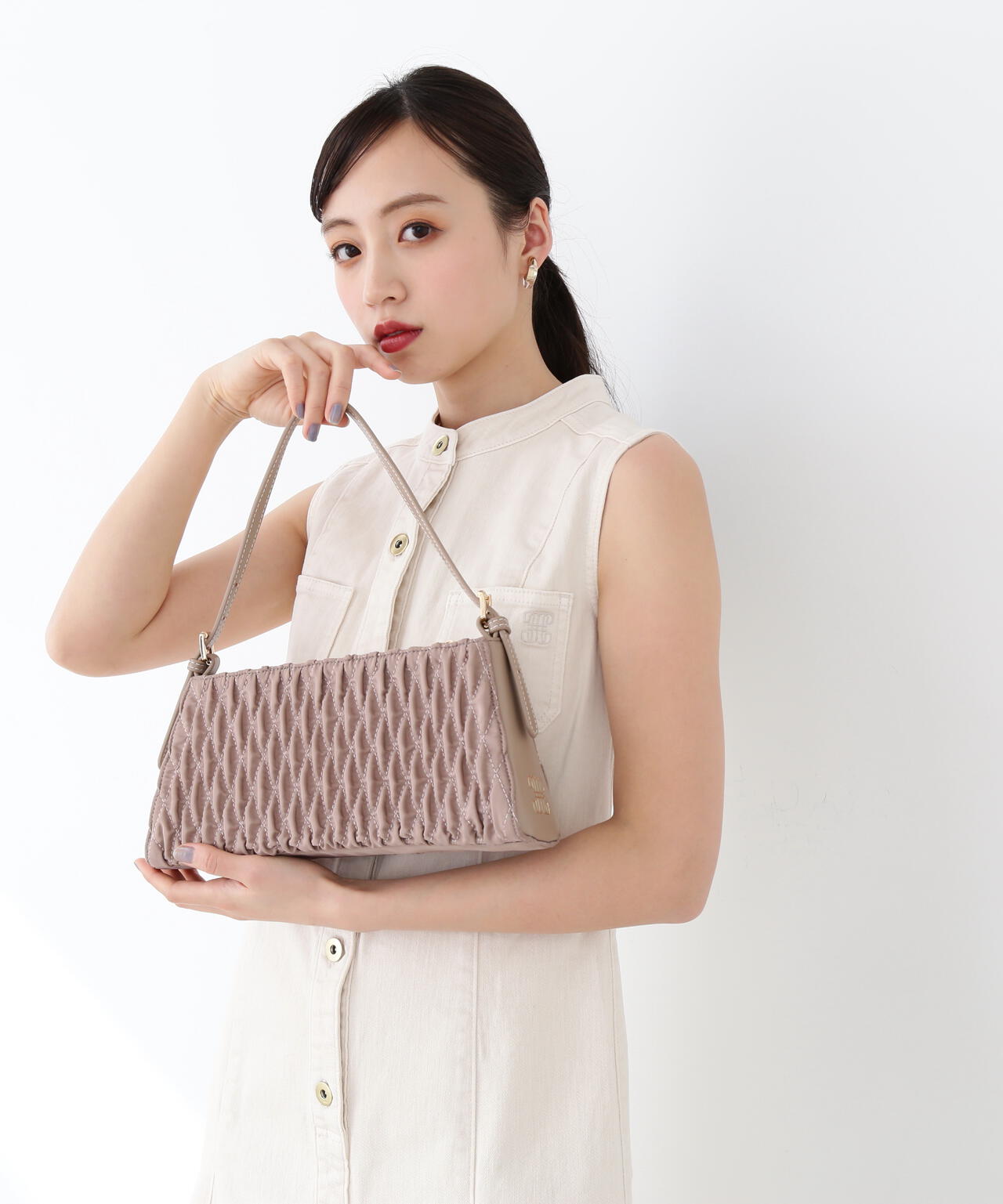 160cm 着用サイズ:FR
