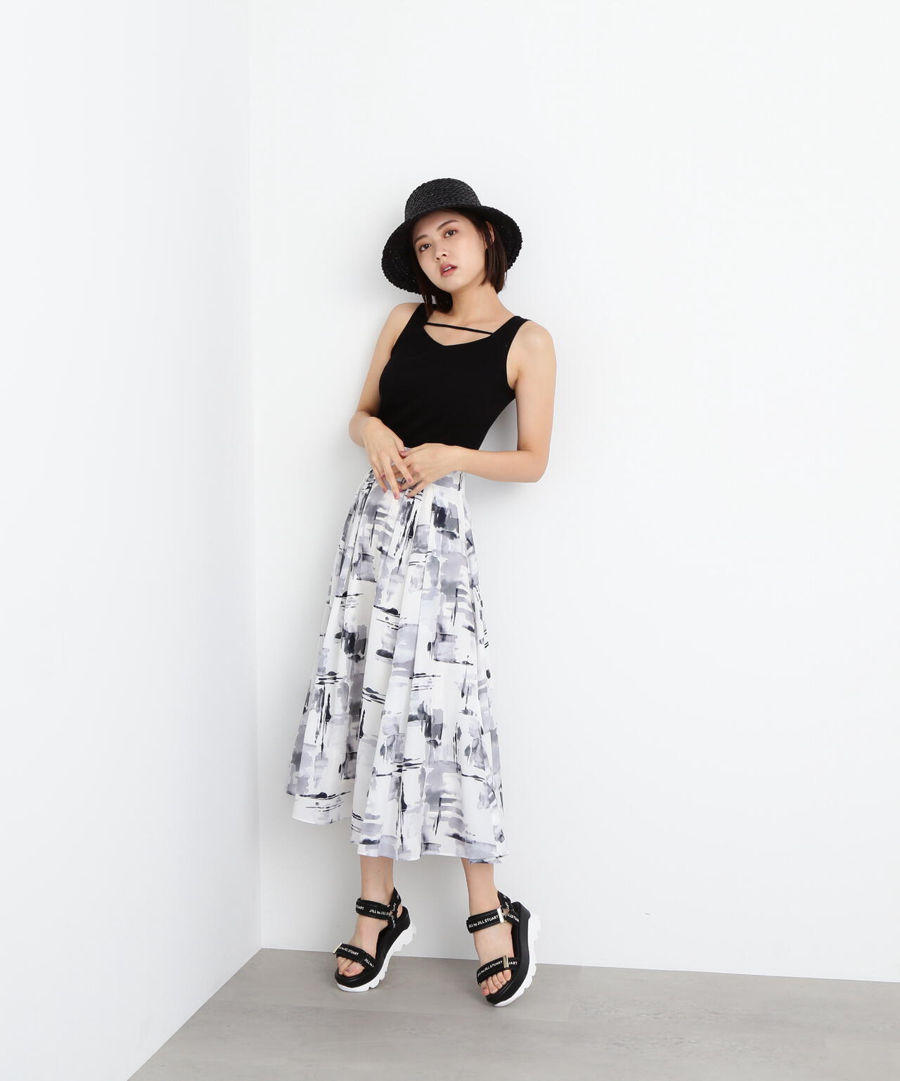 168cm 着用サイズ:FR
