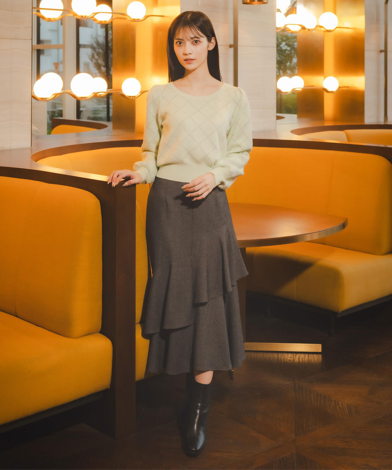 ロゴミディブーツ