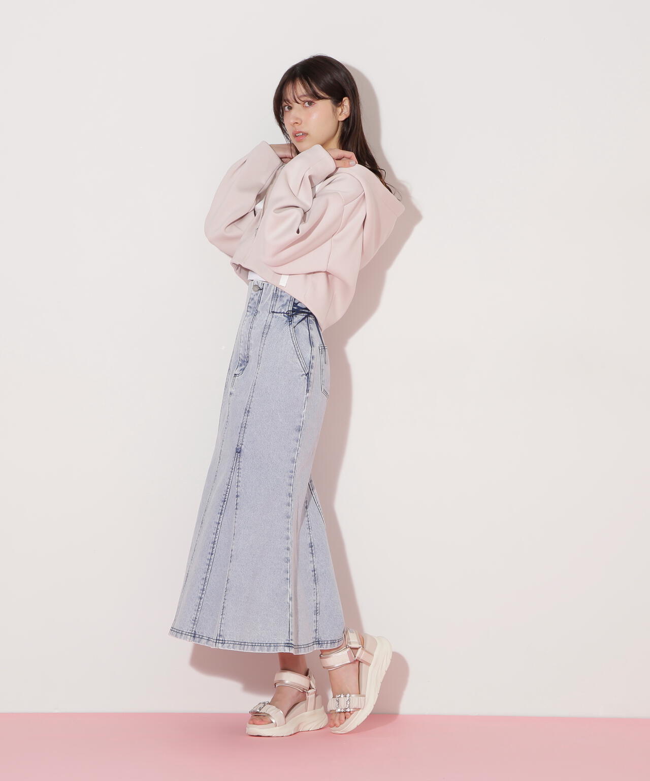 1737fca3-f54f-5a1a-a5a5-e802386a89c4_Image