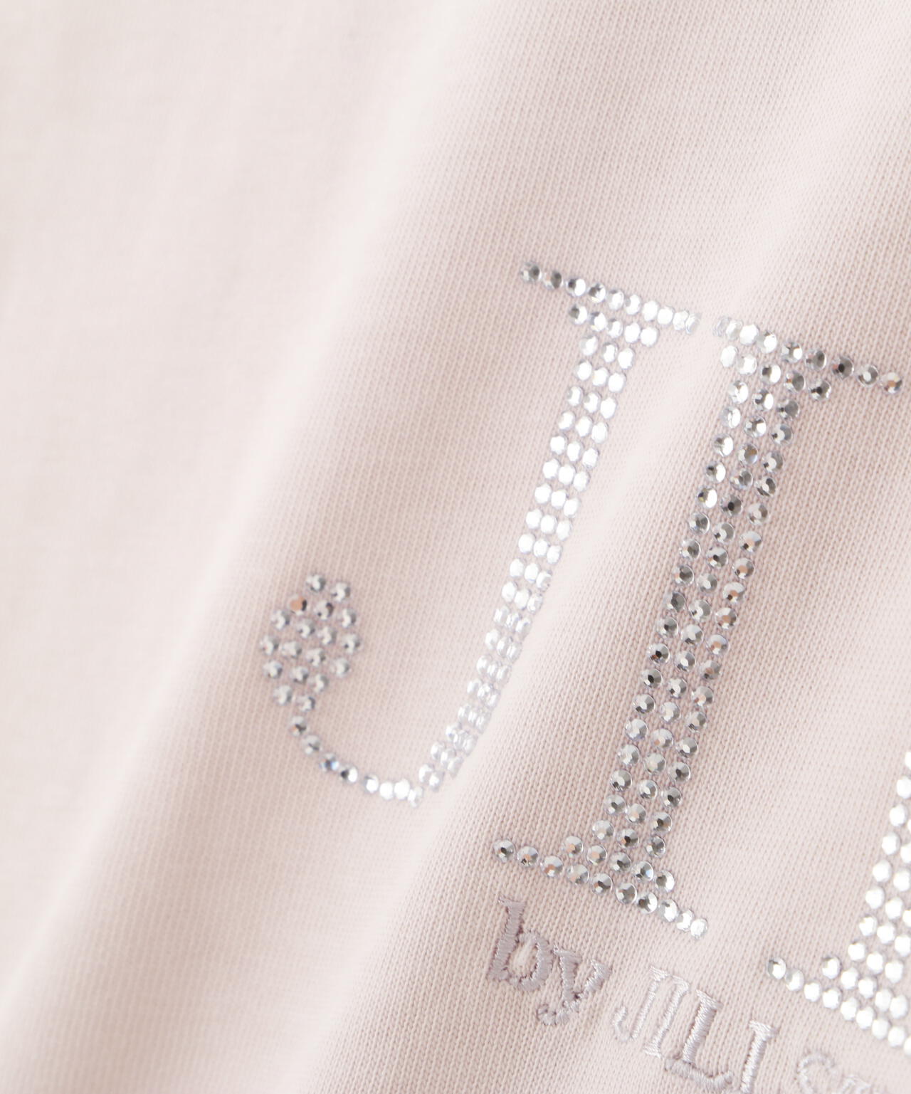 453c8fff-dc33-5c8a-aba0-540eab65fbb8_Image