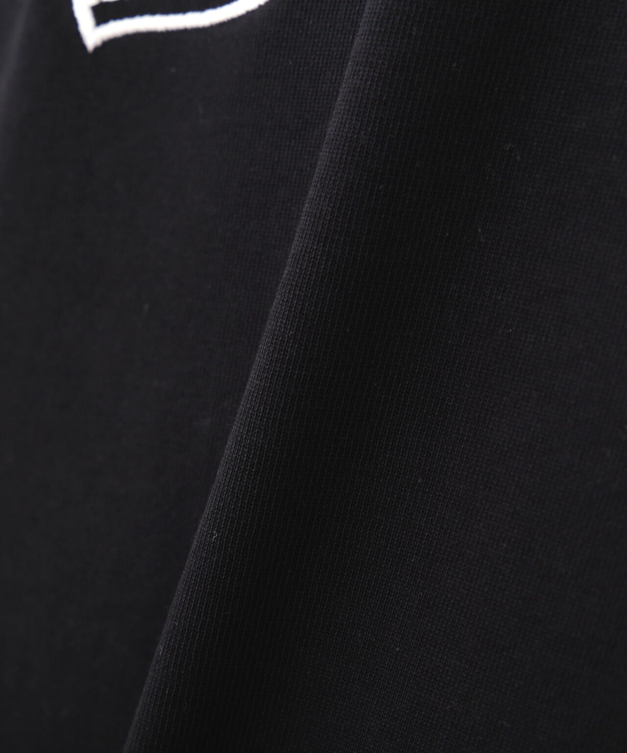 ビッグリボンロゴ刺繍Tシャツ