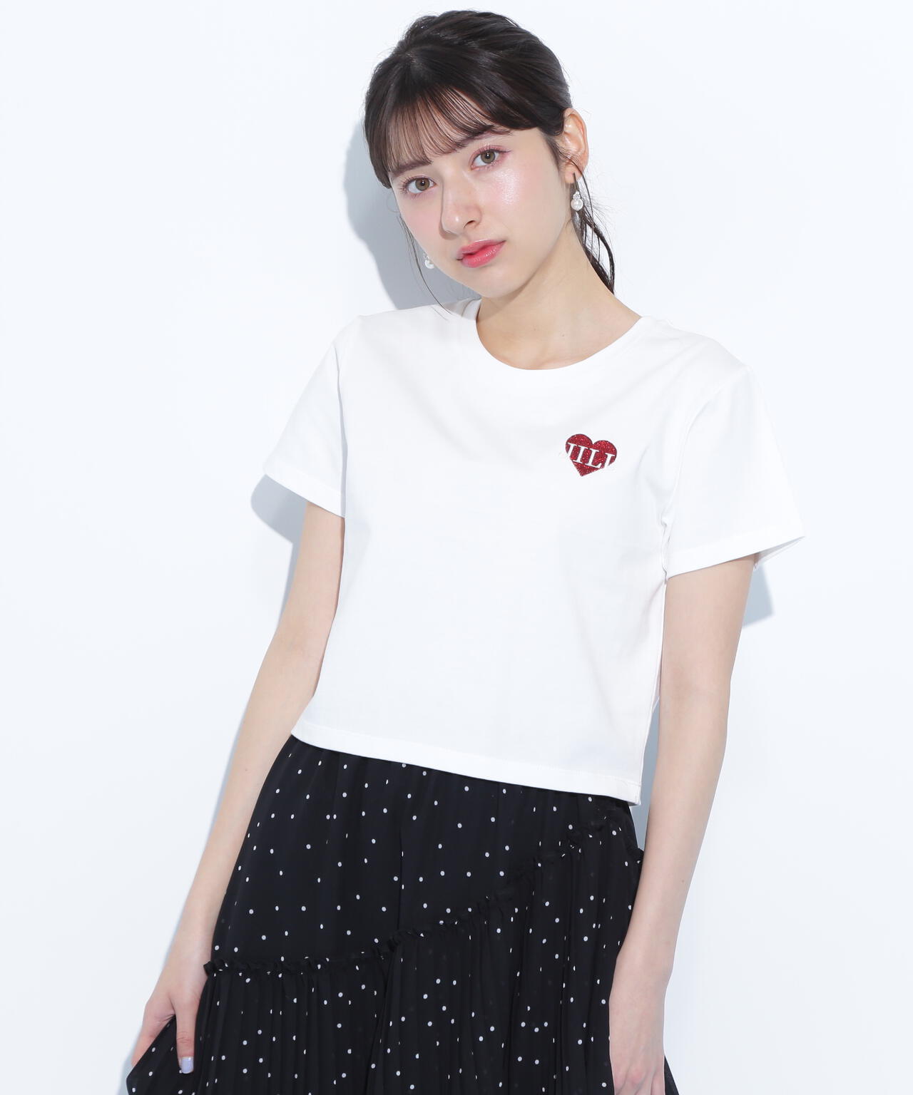 クロップドハート刺繍Tシャツ