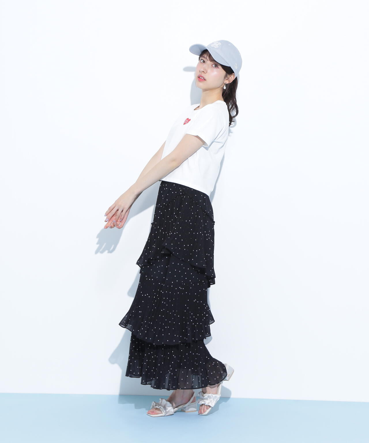 クロップドハート刺繍Tシャツ