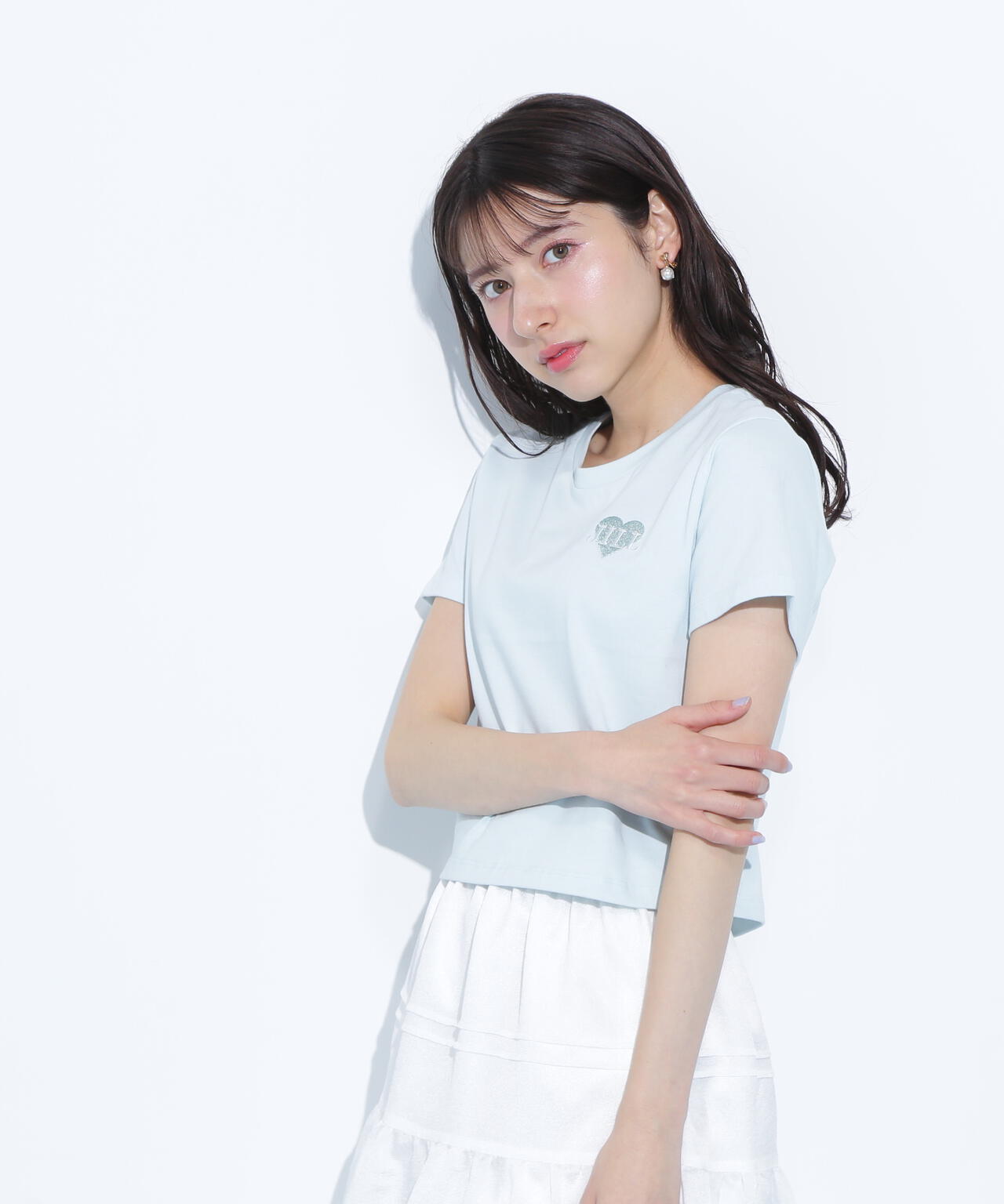 クロップドハート刺繍Tシャツ