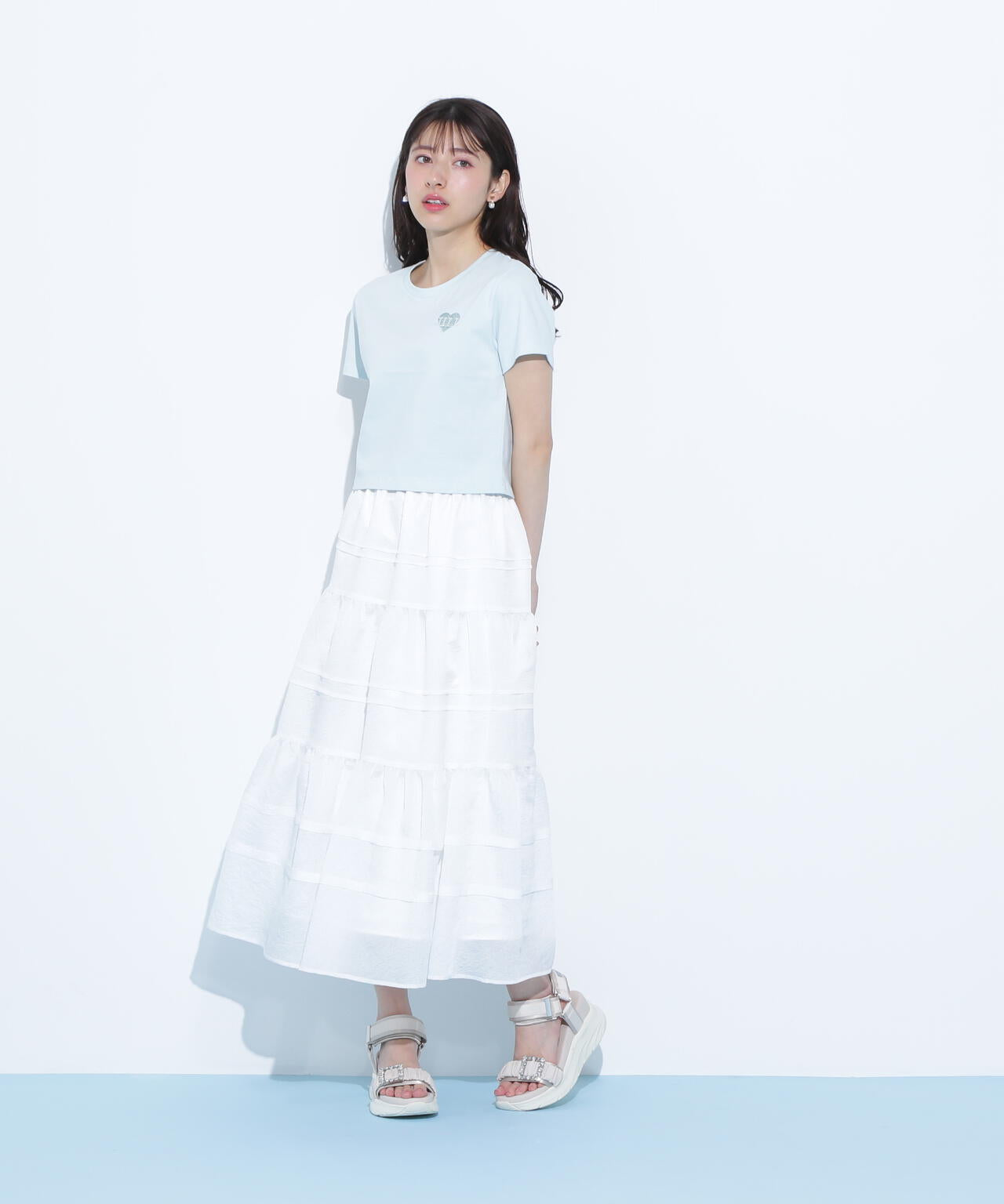 クロップドハート刺繍Tシャツ