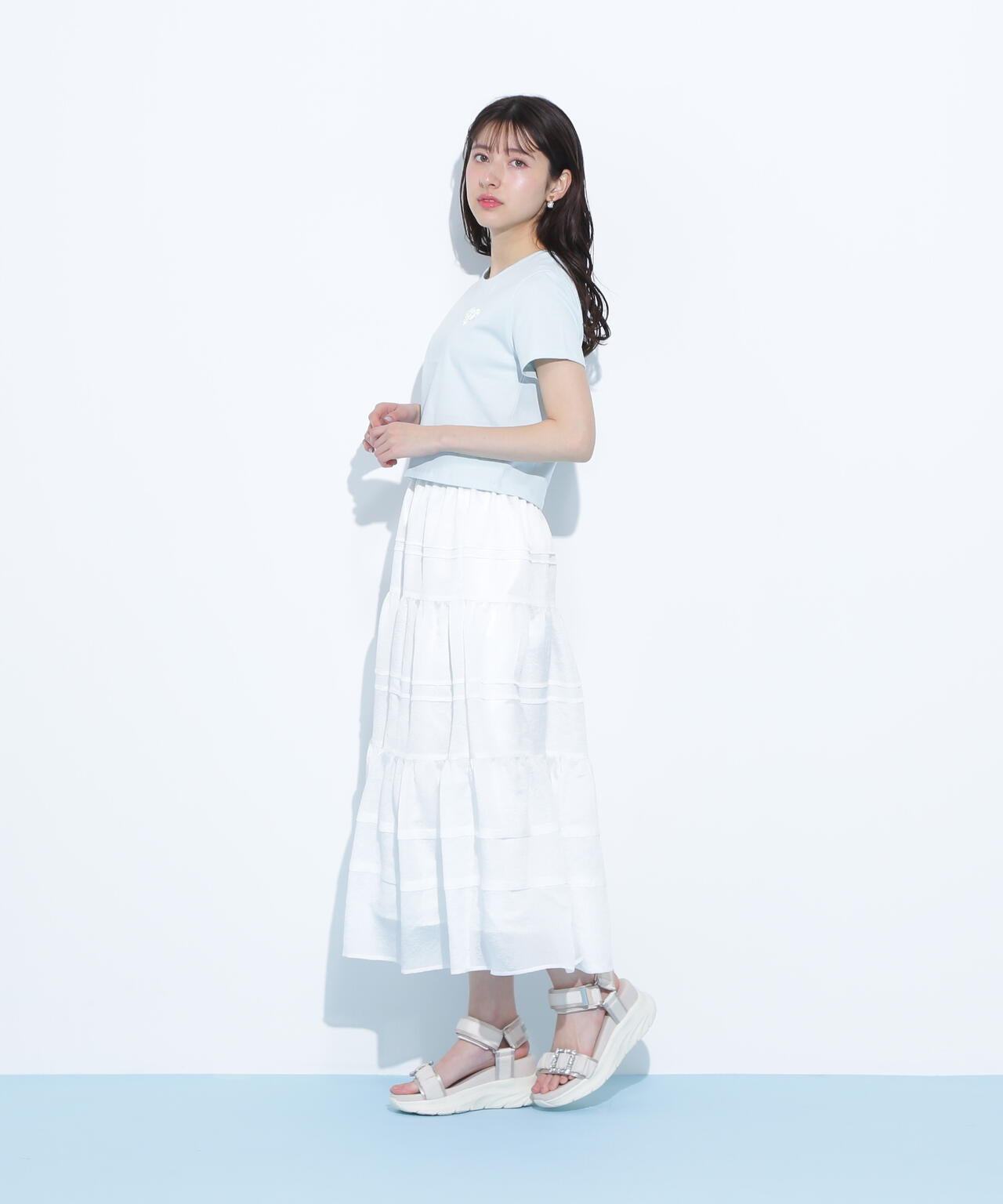 クロップドハート刺繍Tシャツ