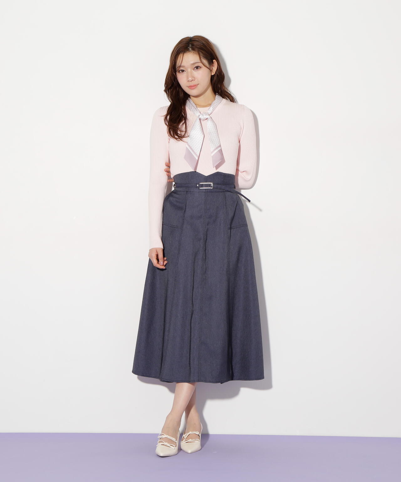 幾何チェック柄スカーフ付きリブニット