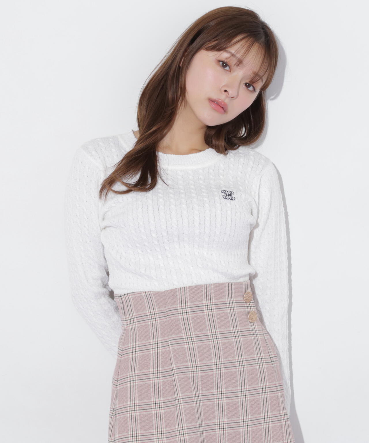 ミニブークレーケーブルニット