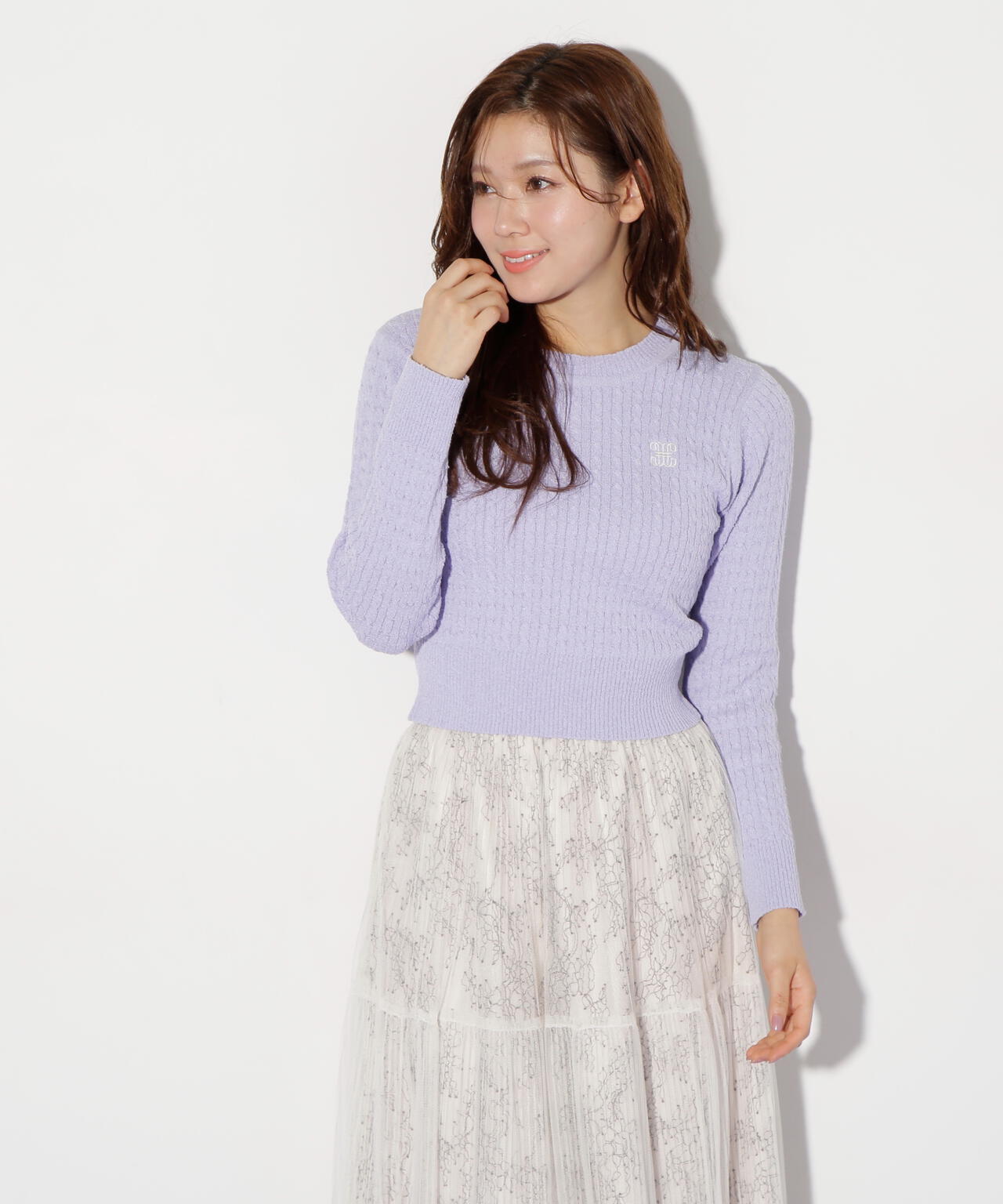 ミニブークレーケーブルニット