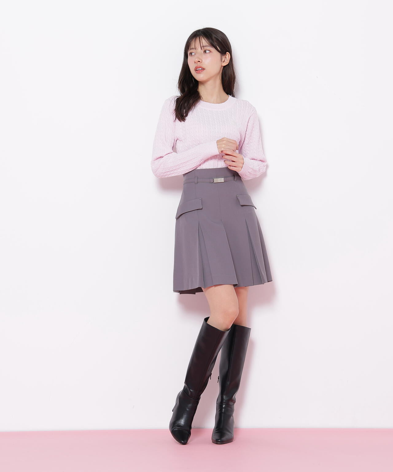 ミニブークレーケーブルニット