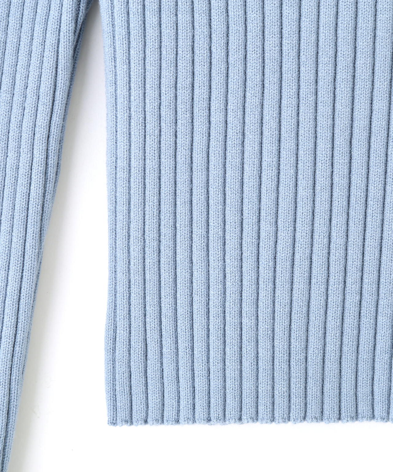 コンパクト配色ロゴニット