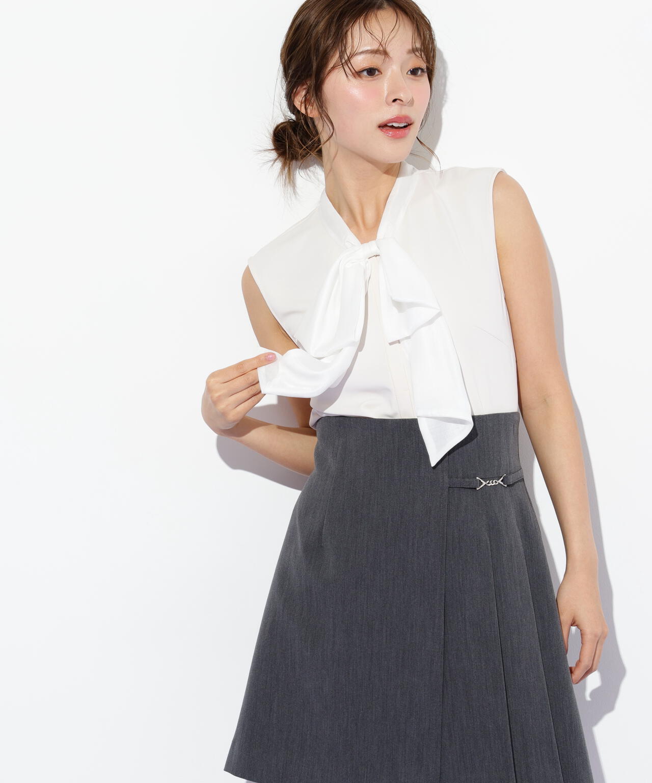 ビッグボウタイブラウス