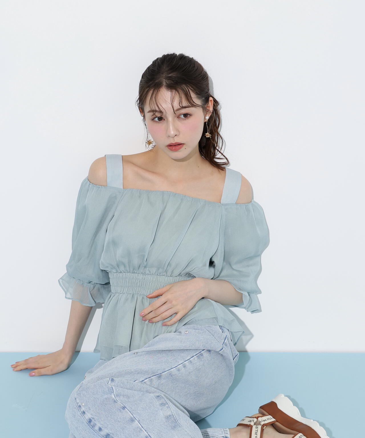 楊柳オフショルパフブラウス