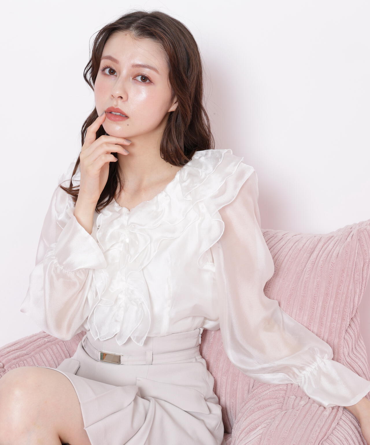 シアーフリルブラウス