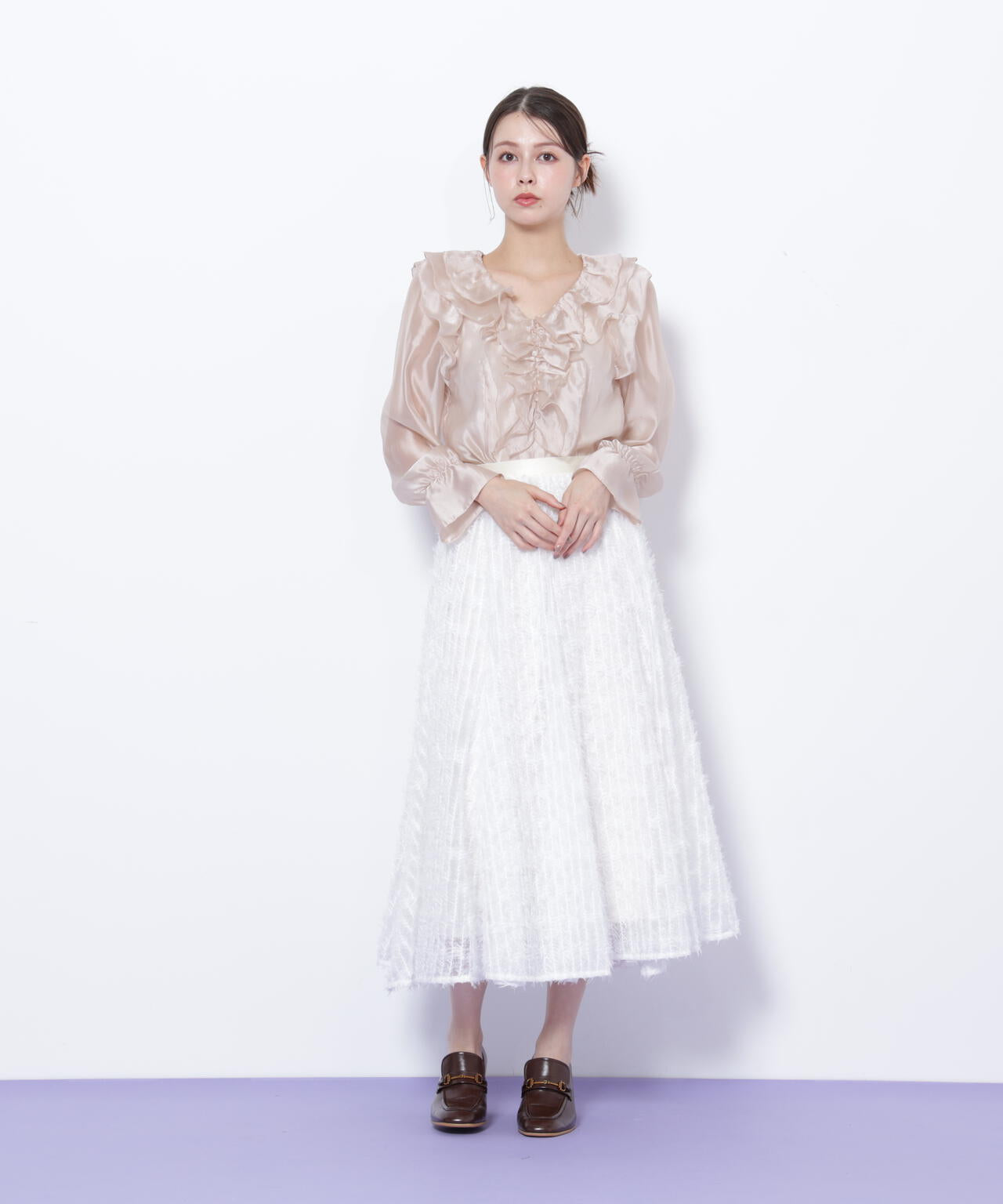 シアーフリルブラウス