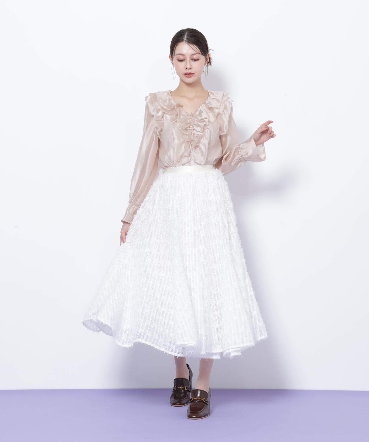 シアーフリルブラウス