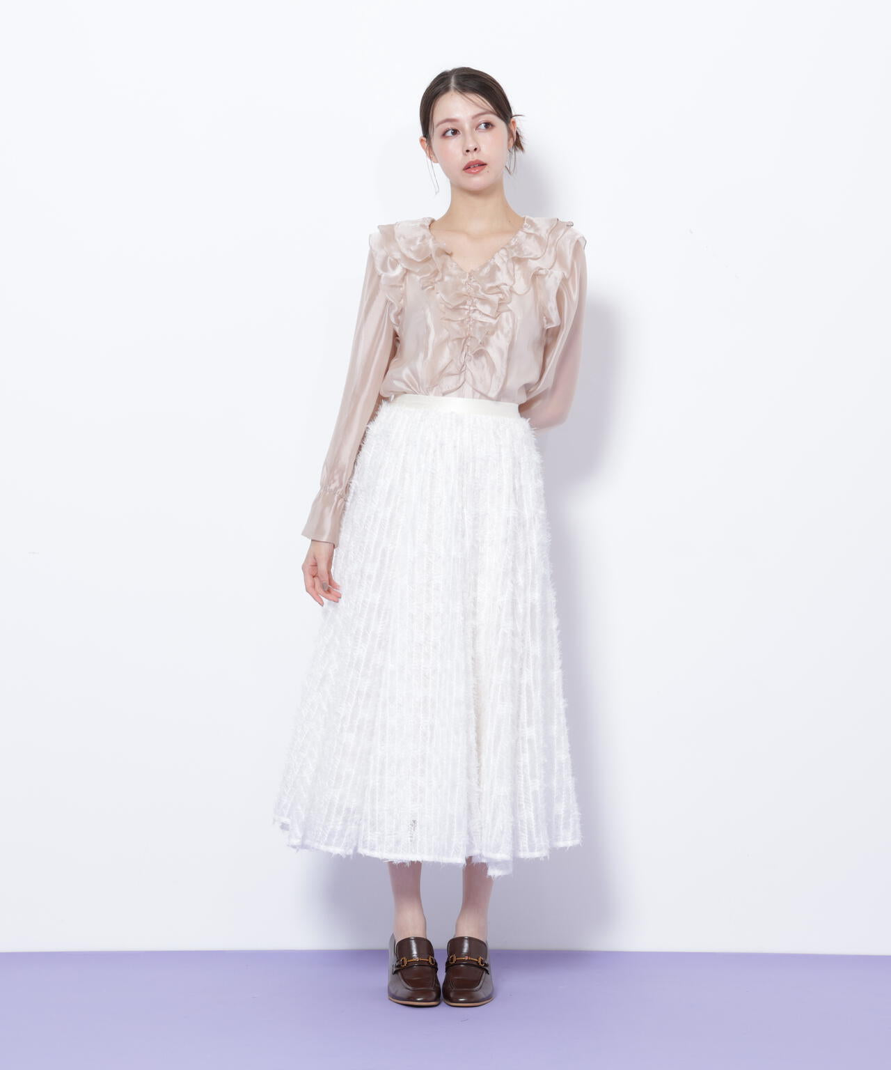 シアーフリルブラウス