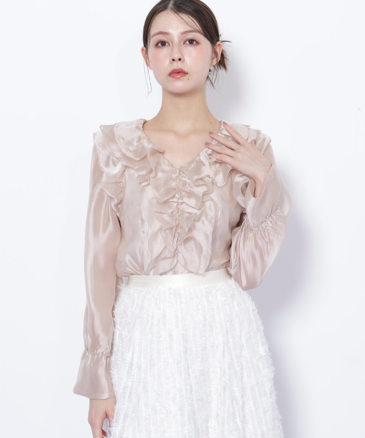 シアーフリルブラウス