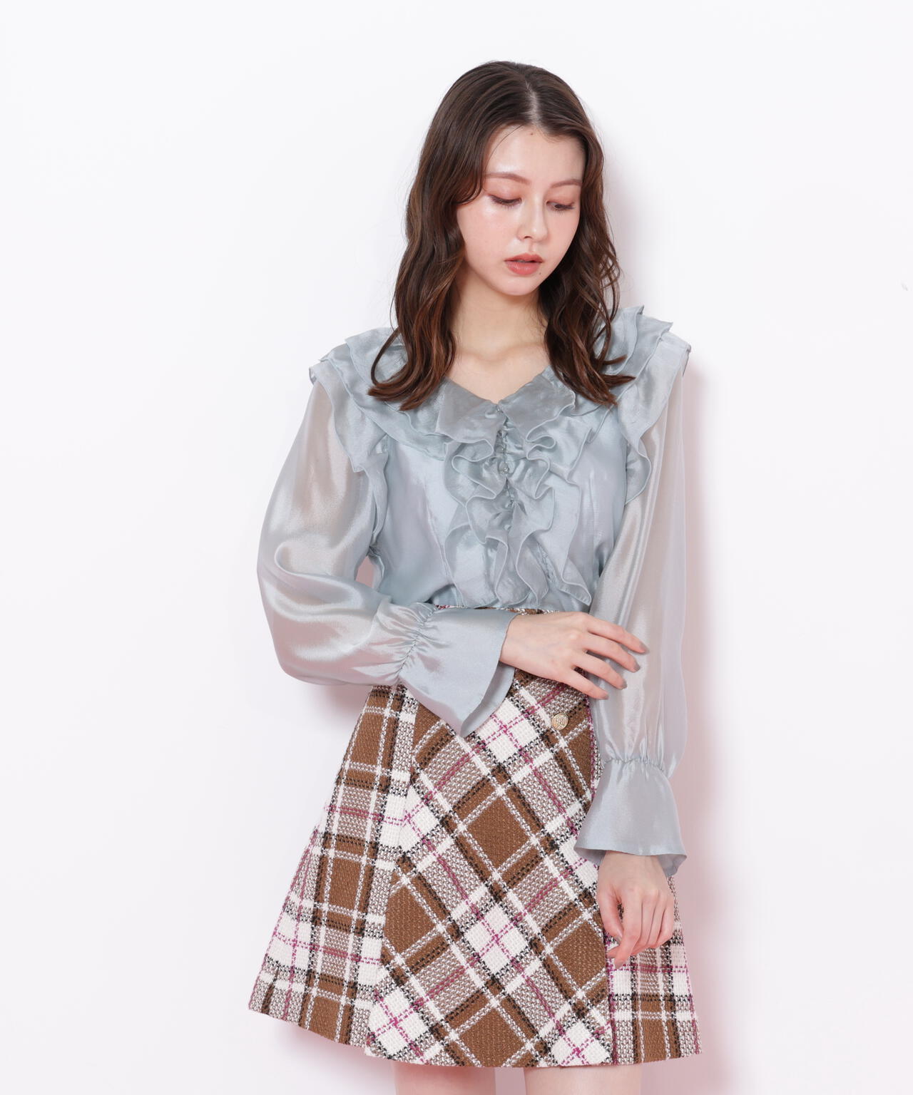 シアーフリルブラウス