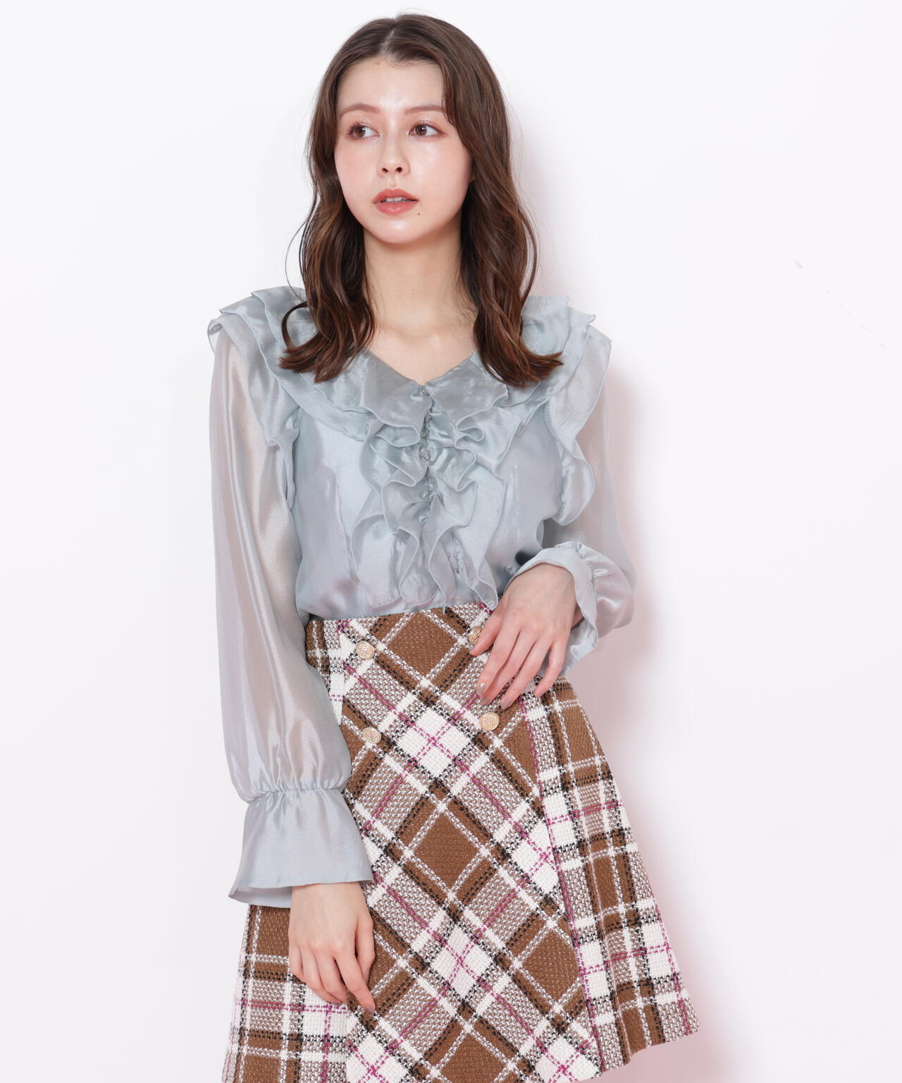 シアーフリルブラウス