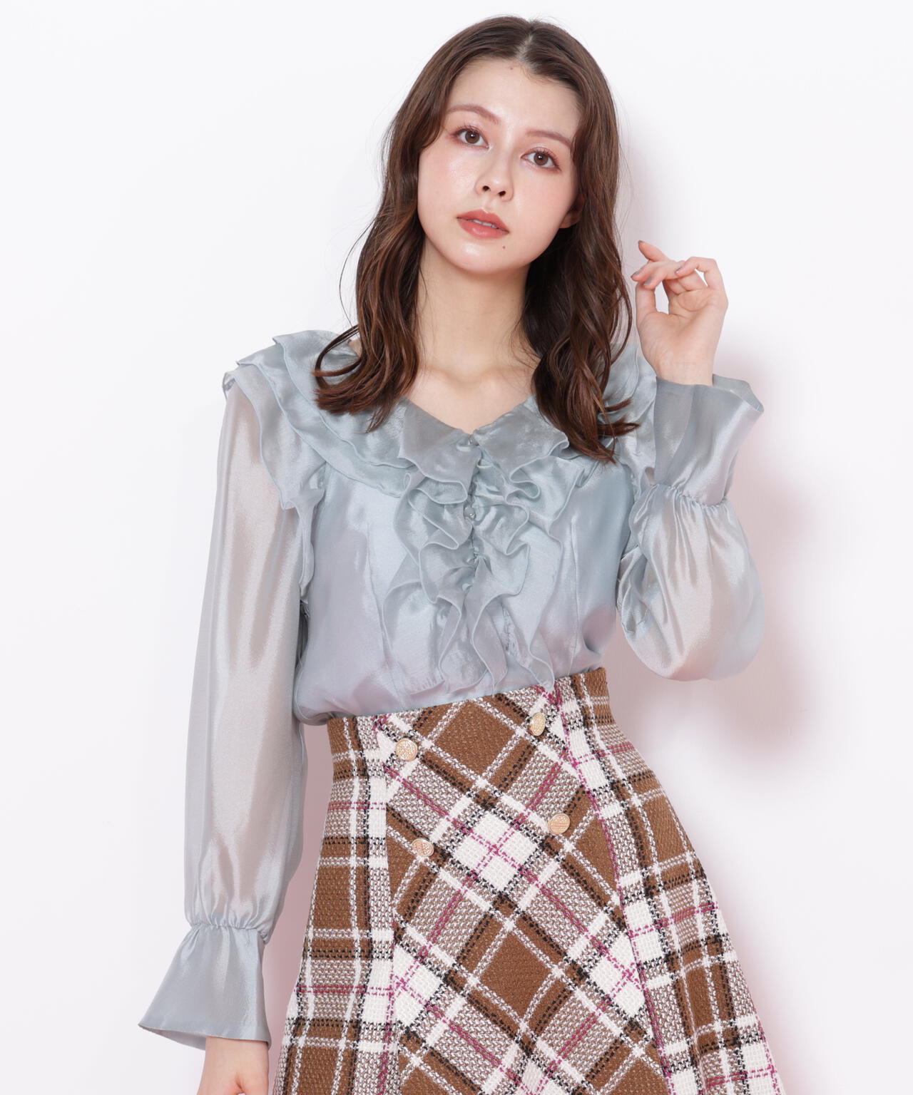 シアーフリルブラウス