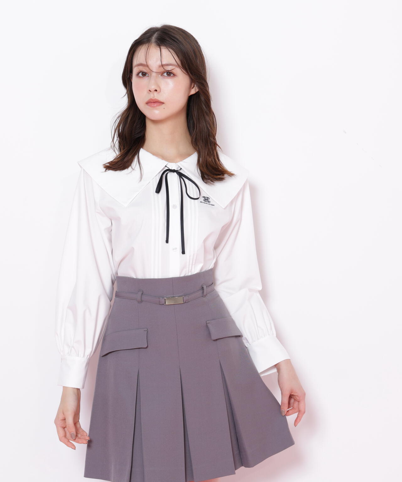 ビッグカラー短丈ブラウス