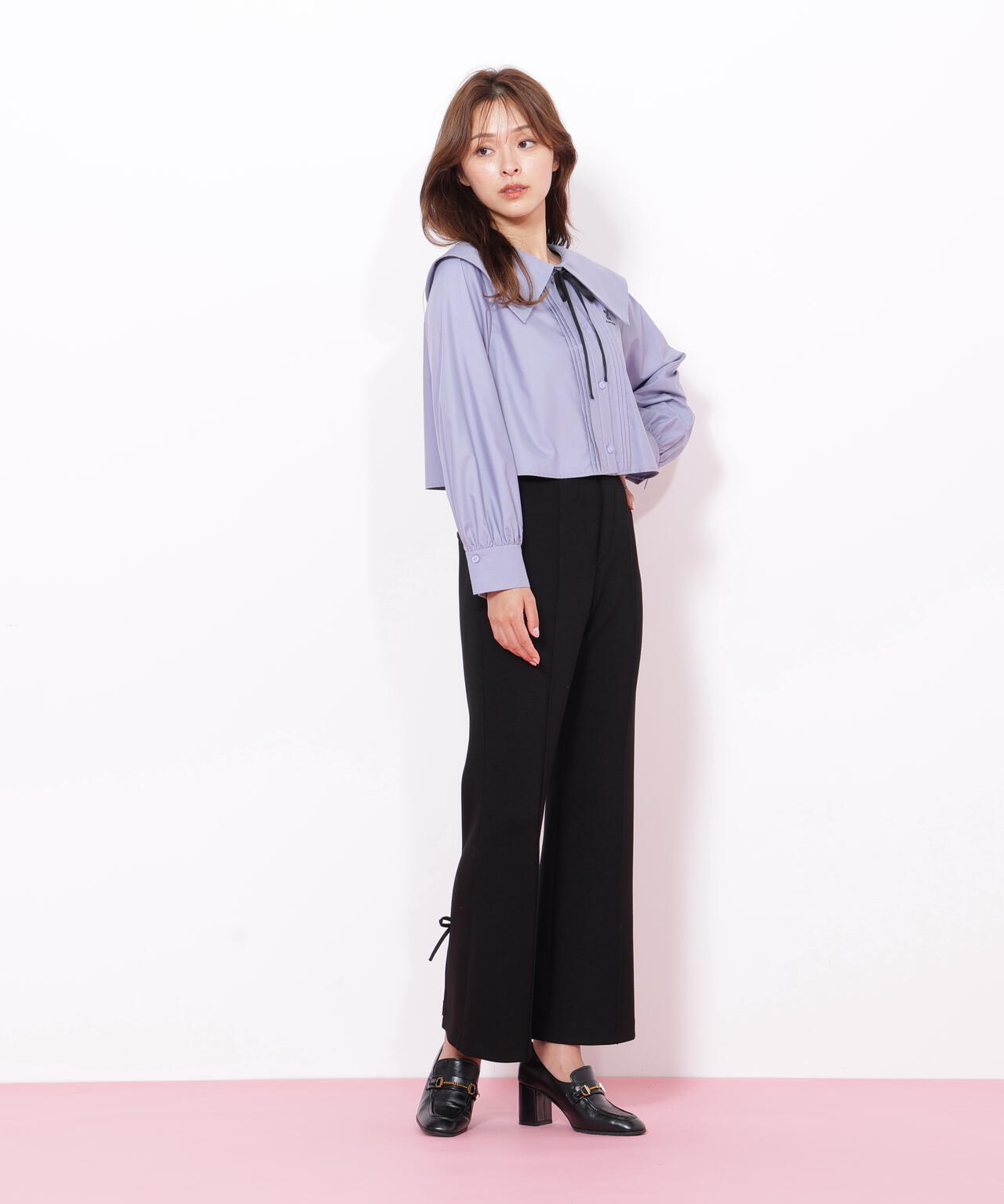 ビッグカラー短丈ブラウス